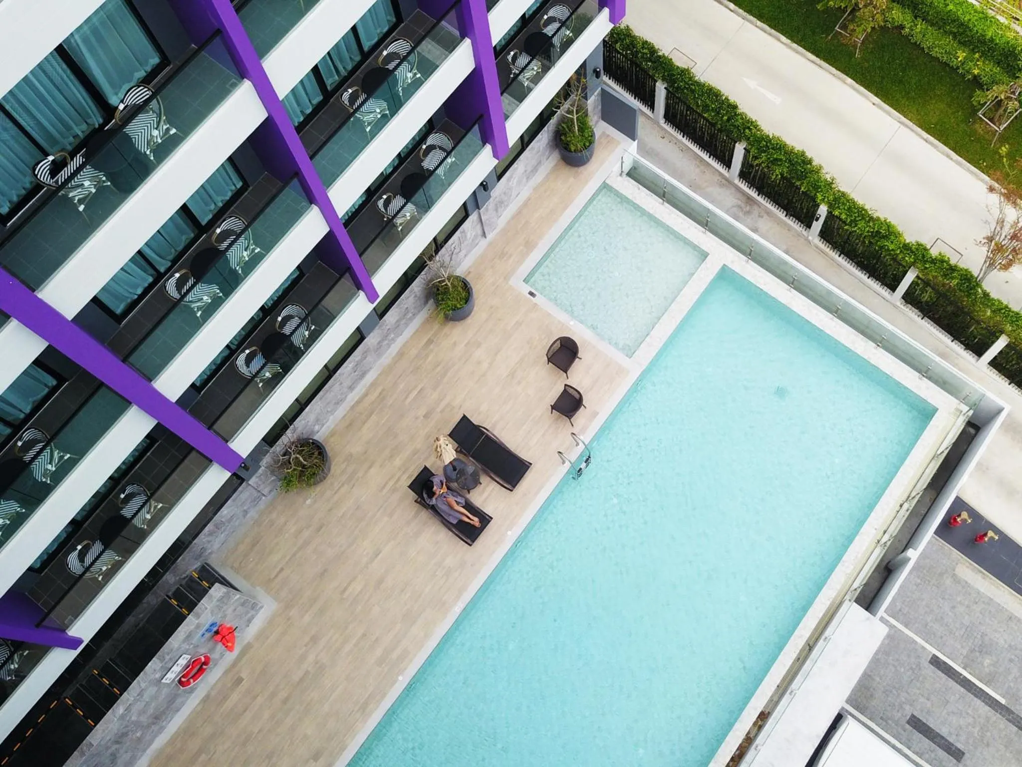 Swimming pool in Fortune Saeng Chan Beach Hotel Rayong - SHA Plus