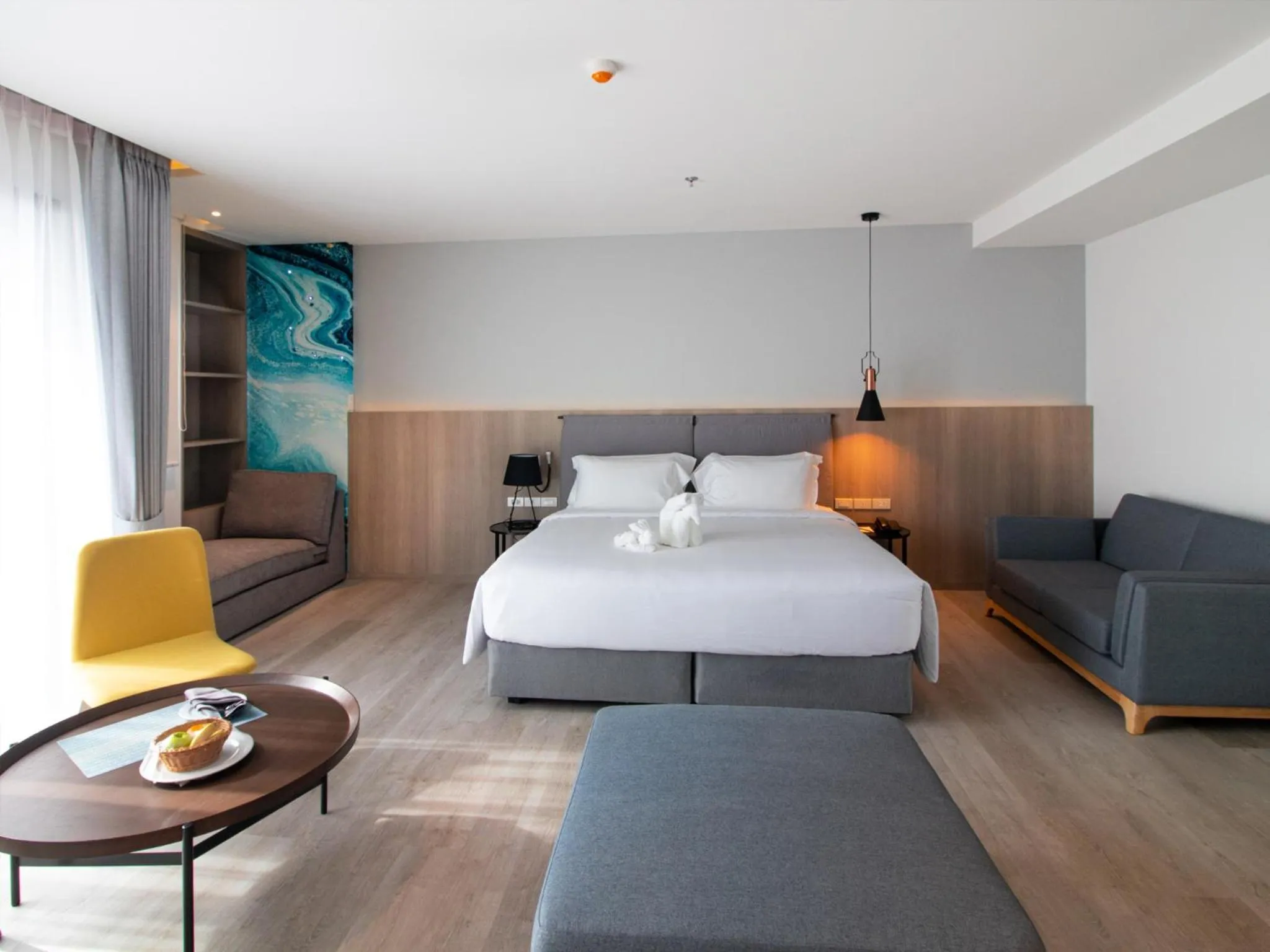 Seating area, Bed in Fortune Saeng Chan Beach Hotel Rayong - SHA Plus