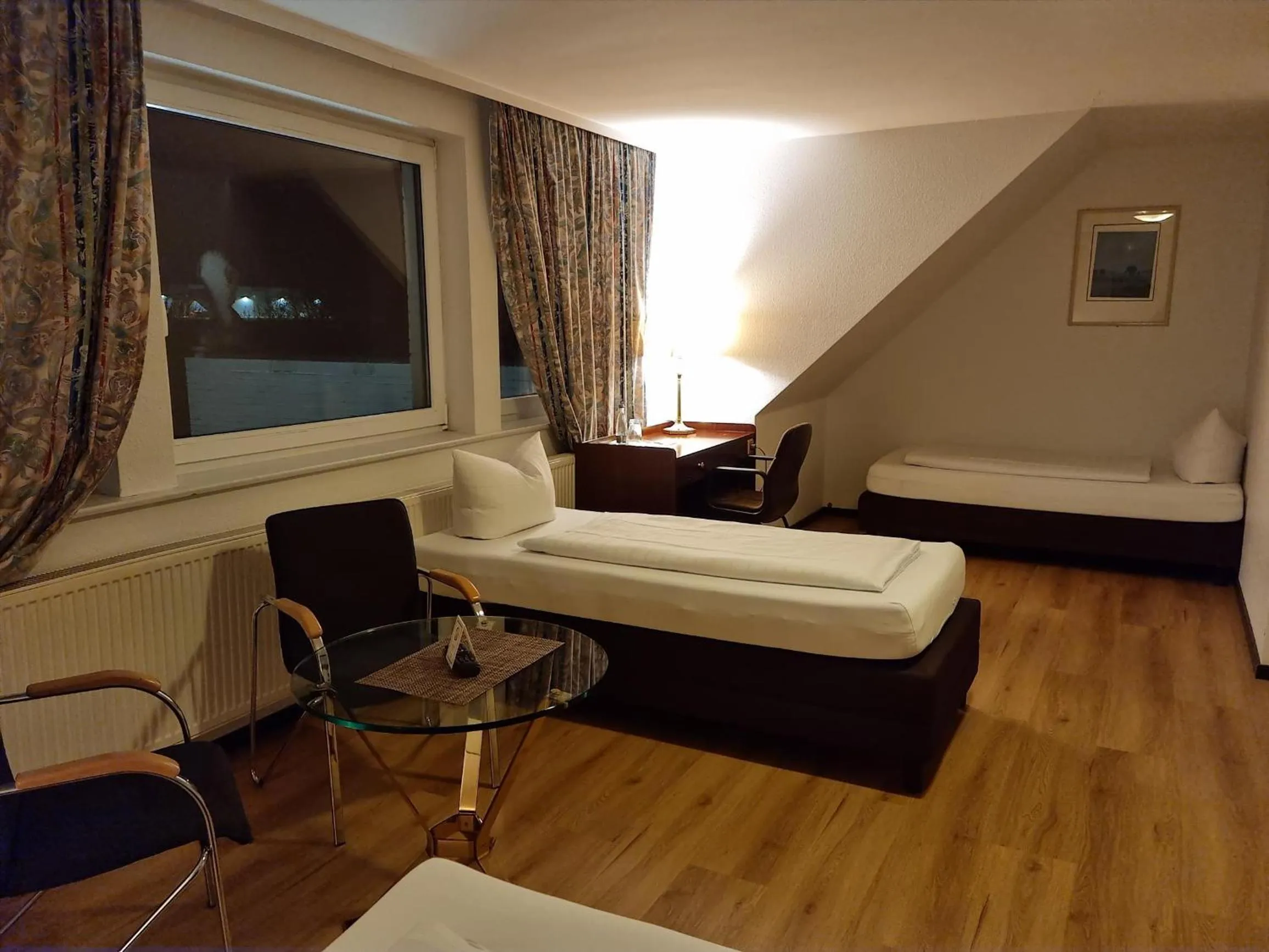 Bed in Erbenholz Hotel