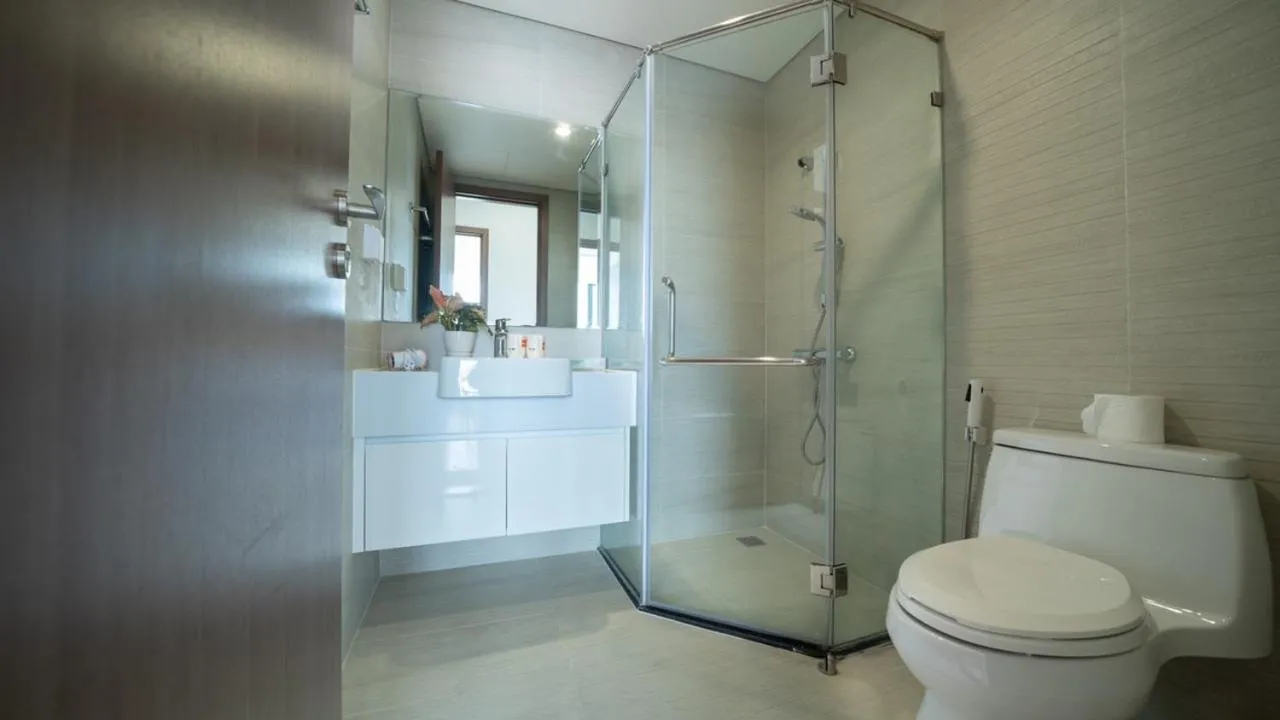 BOM HOMES- VINHOMES SKYLAKE- SERVICE APARTMENt