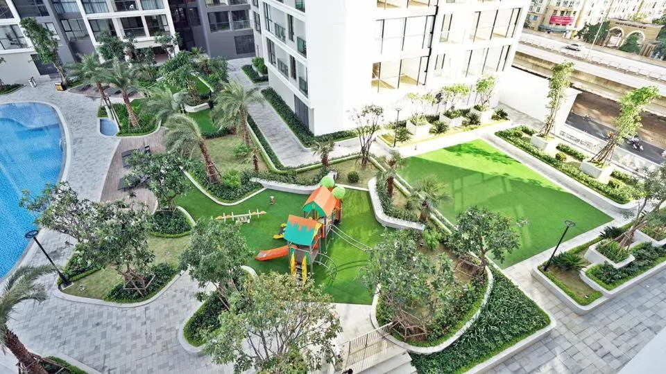 BOM HOMES- VINHOMES SKYLAKE- SERVICE APARTMENt