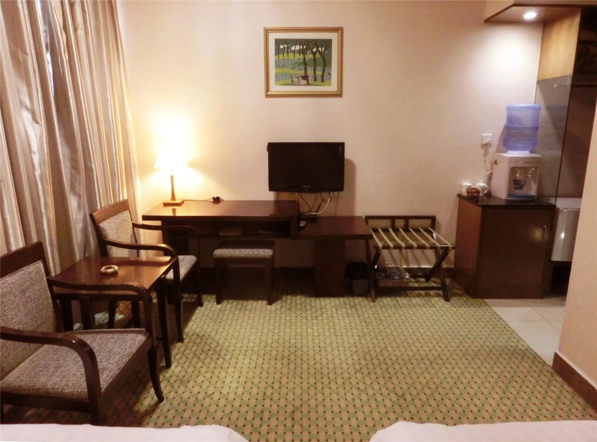 TV and multimedia, Bed in New Asia Hotel