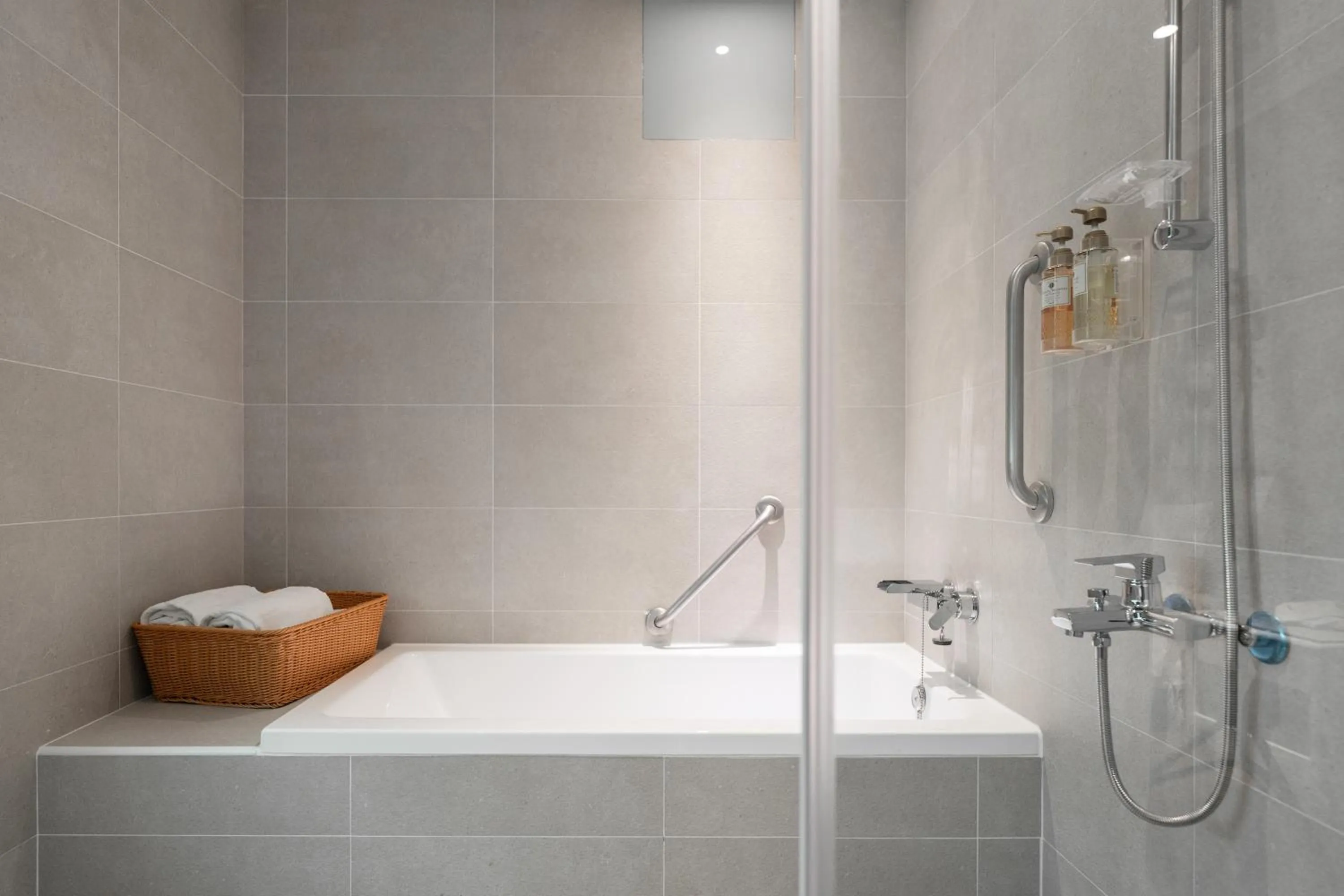 Bathroom in Fu Hsiang Hotel