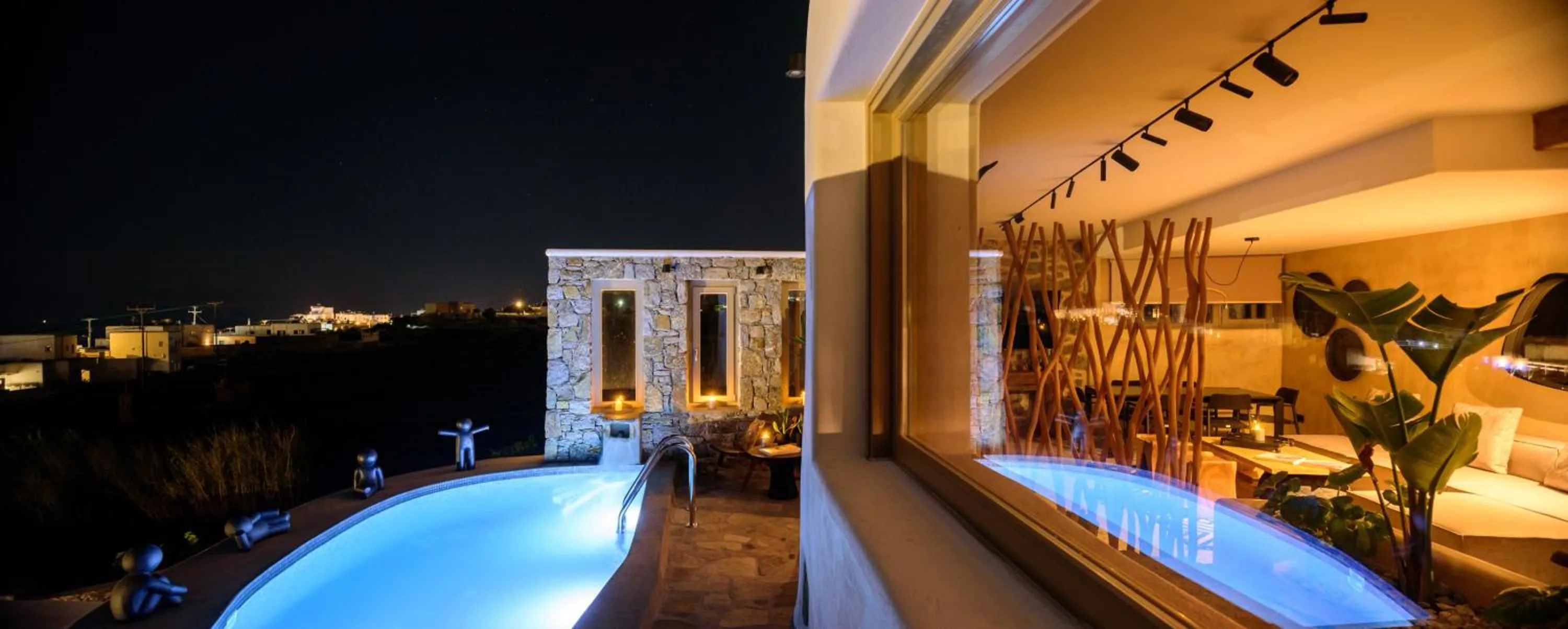 Pool view in Vrachos Suites Mykonos