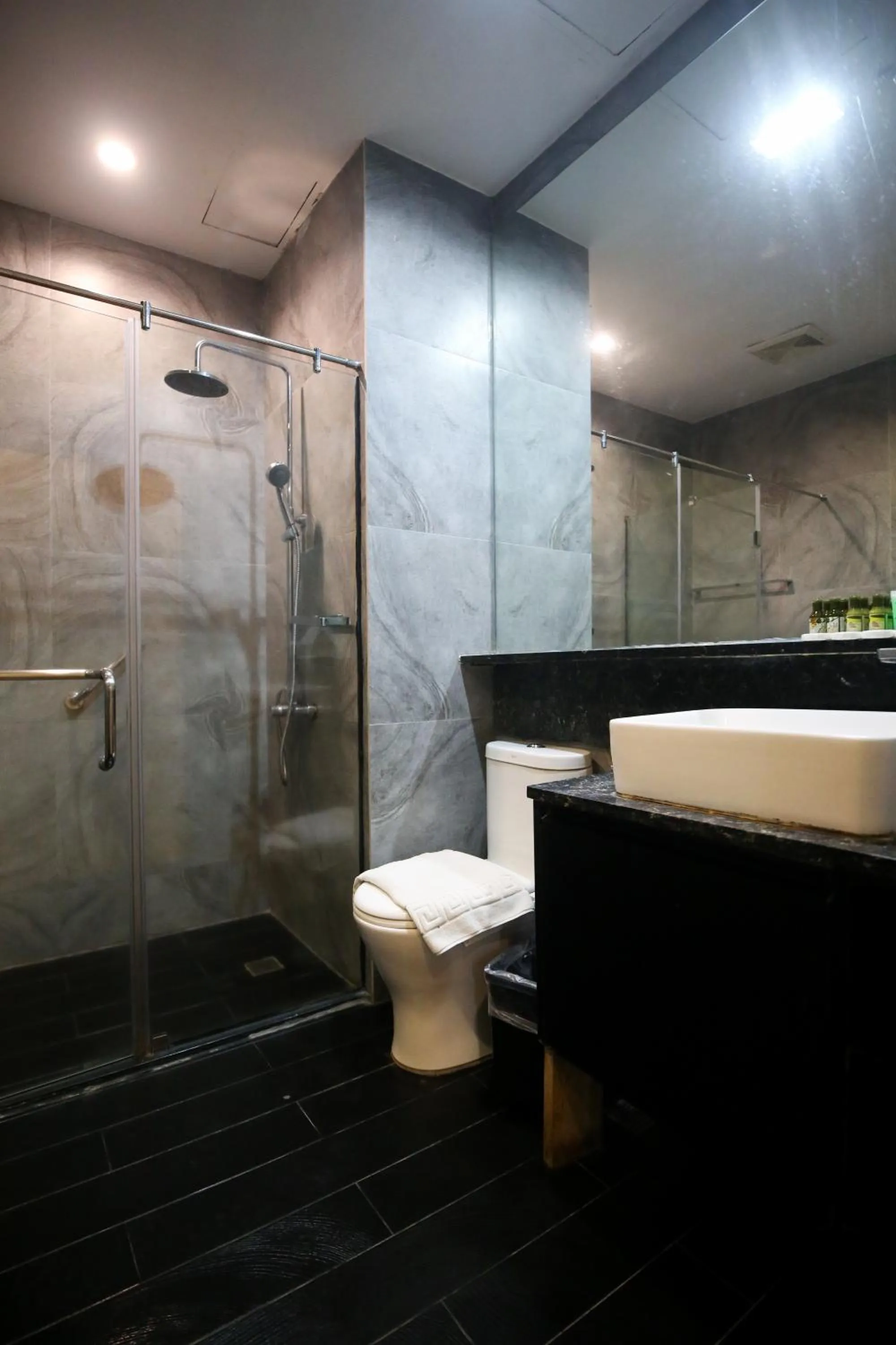Shower in Forest Crest Nature Hotel and Resort Powered by ASTON