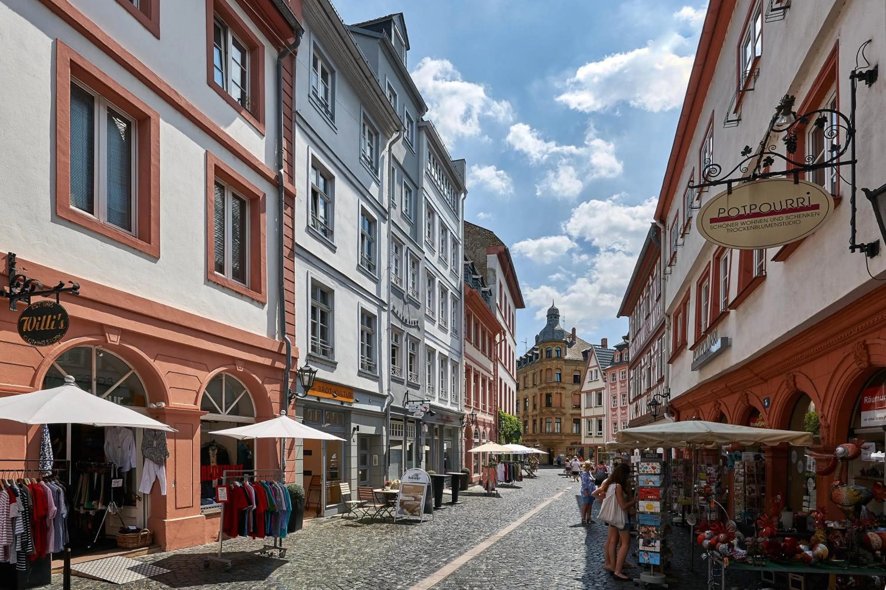 Neighbourhood in Brunfels Hotel, in the Unbound Collection by Hyatt