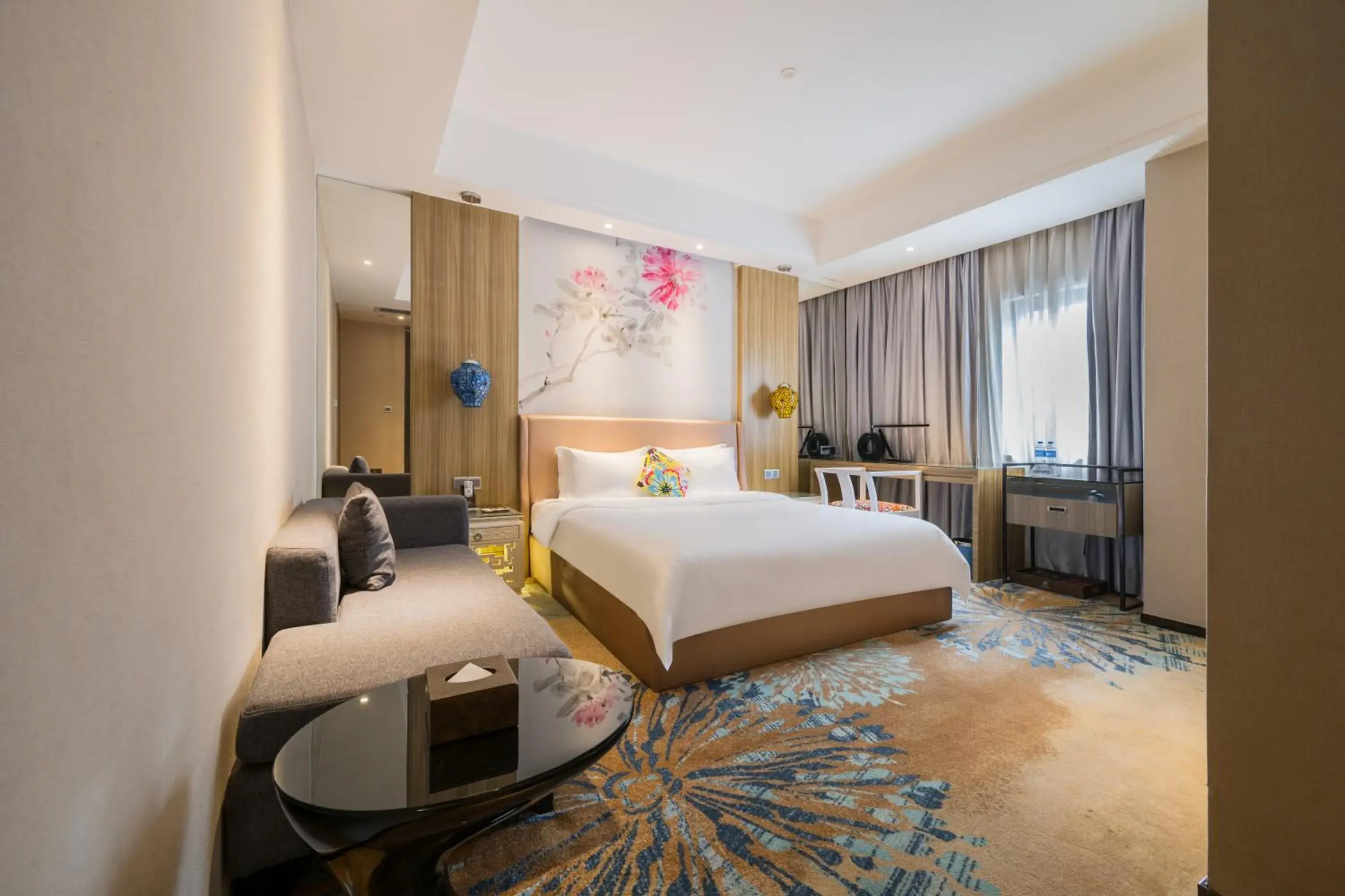 Superior Queen Room in Paco Hotel Tаojin Metro Guangzhou - Free Shuttle Bus For Canton Fair Superior Queen Room in Paco Hotel Tаojin Metro Guangzhou - Free Shuttle Bus For Canton Fair