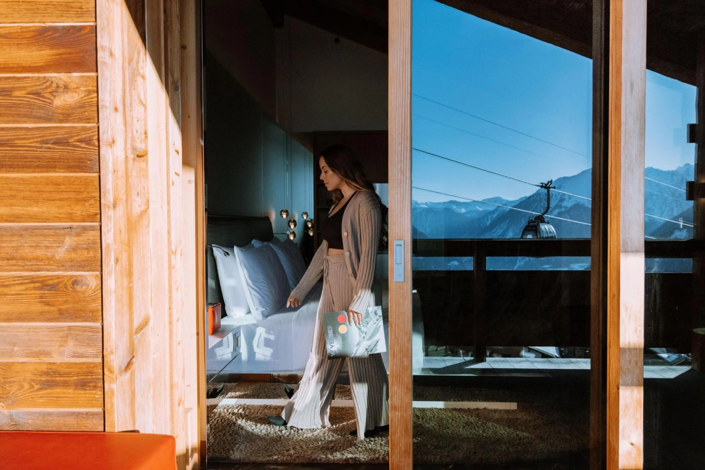 Photo of the whole room in W Verbier