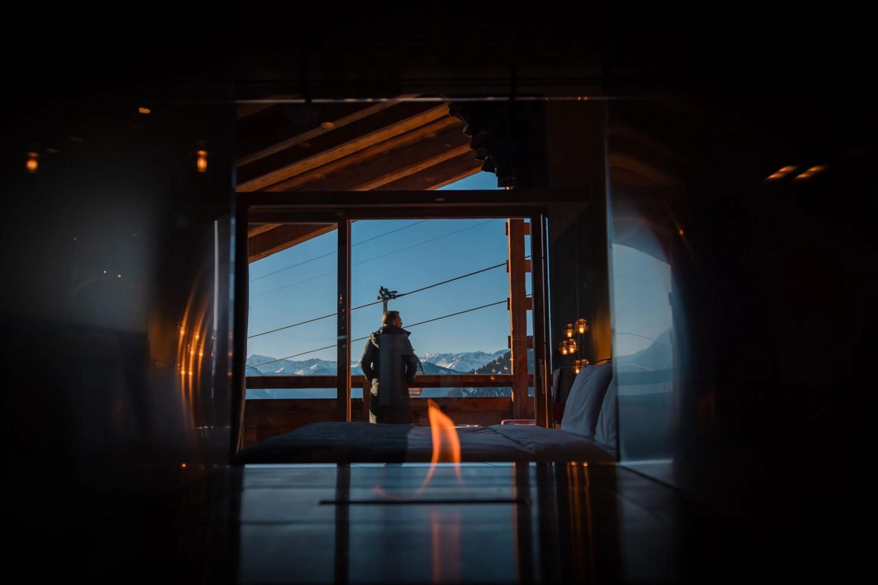 Photo of the whole room in W Verbier