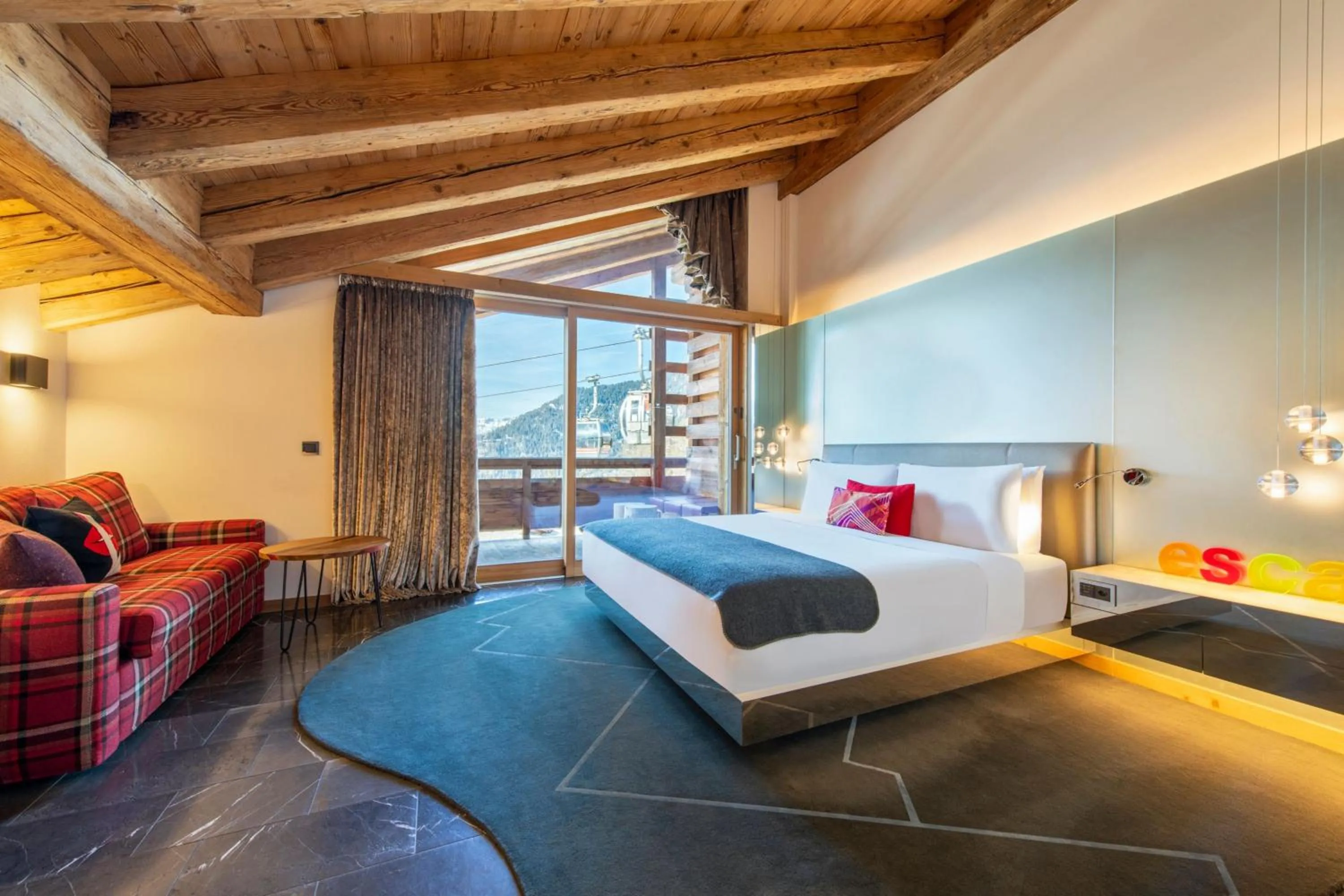 Photo of the whole room, Bed in W Verbier