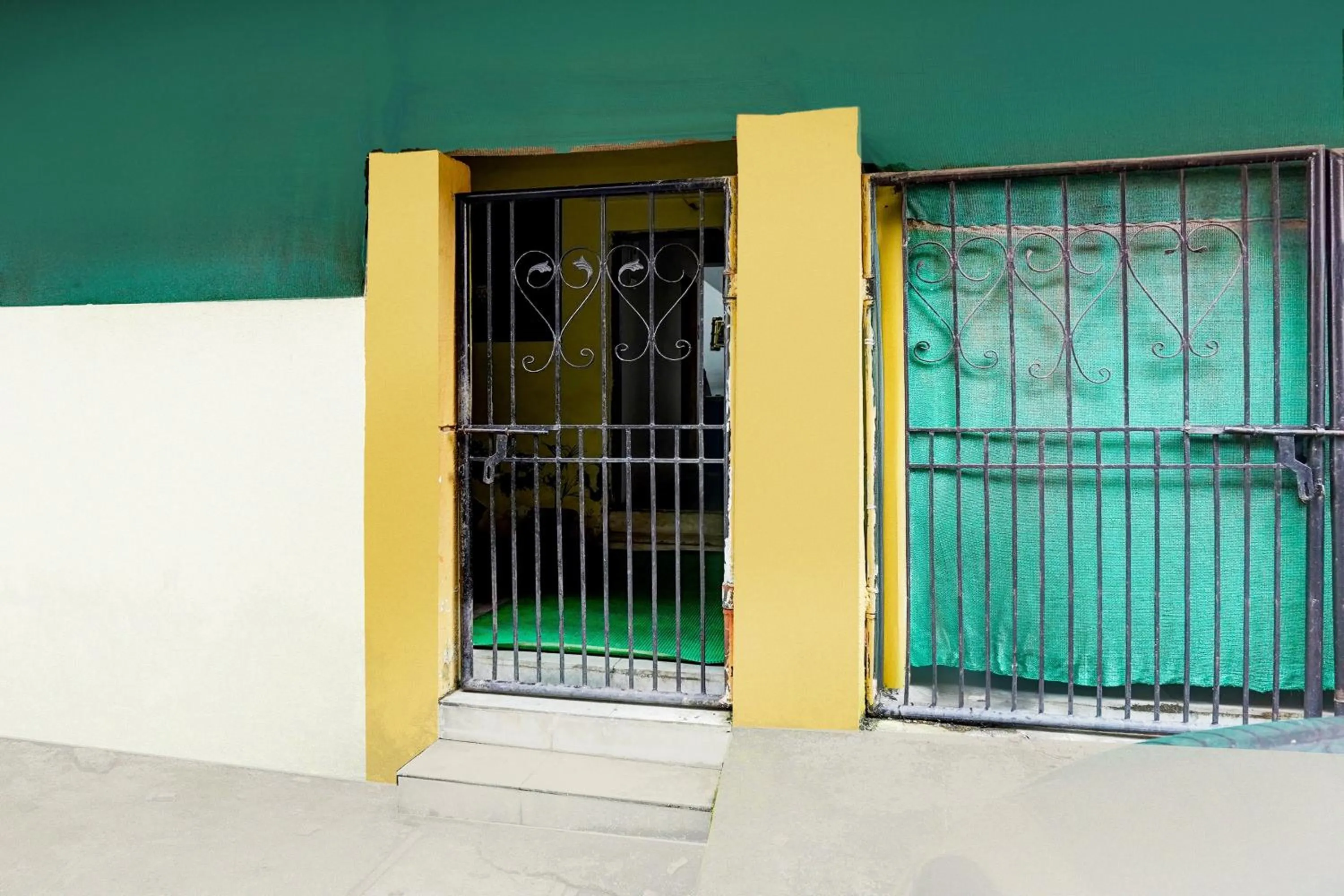 Facade/entrance in Hotel O Deluxe United Corporate Home