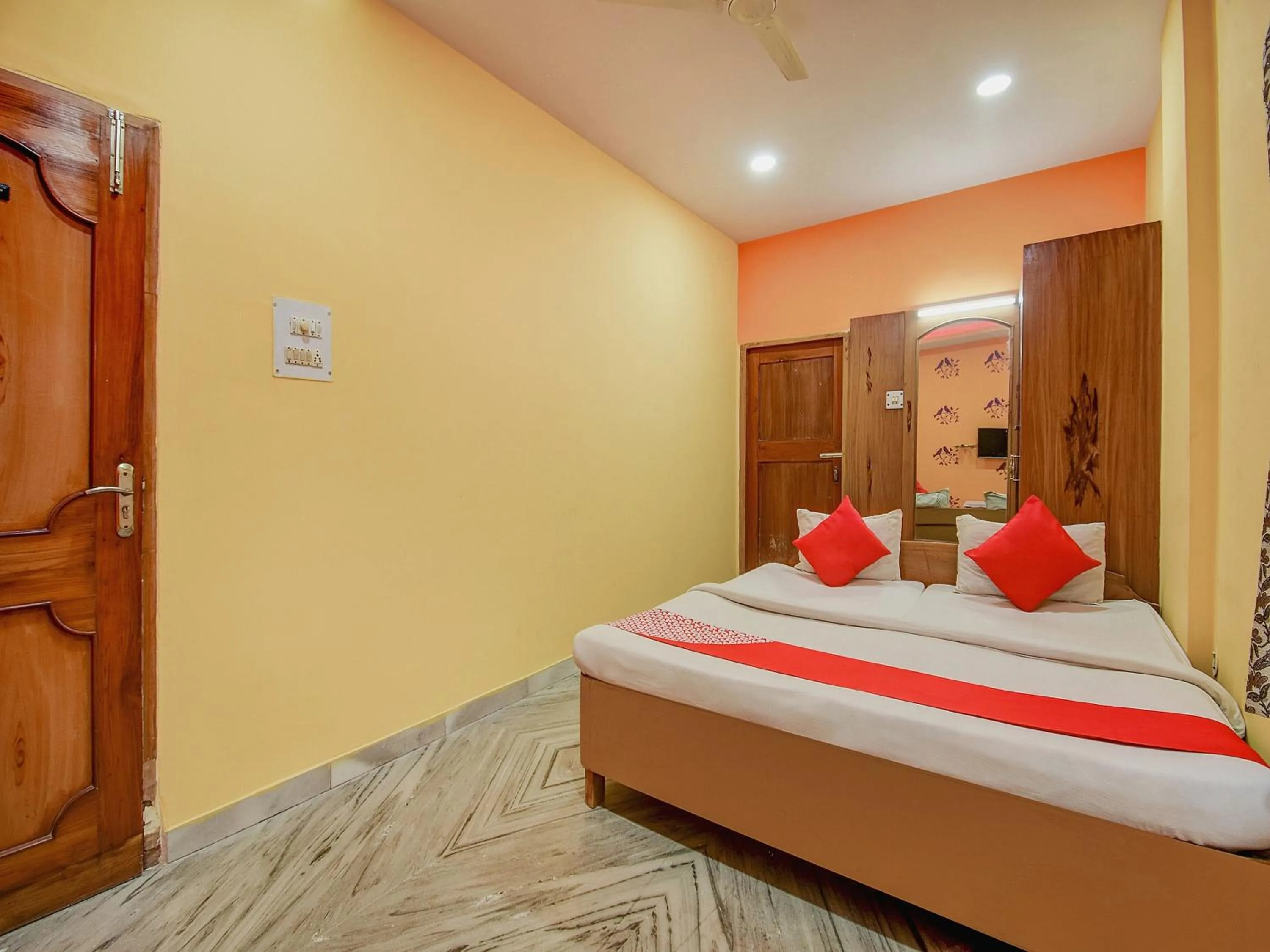 Bedroom, Bed in Super Hotel O Priyal Amrit Sagar