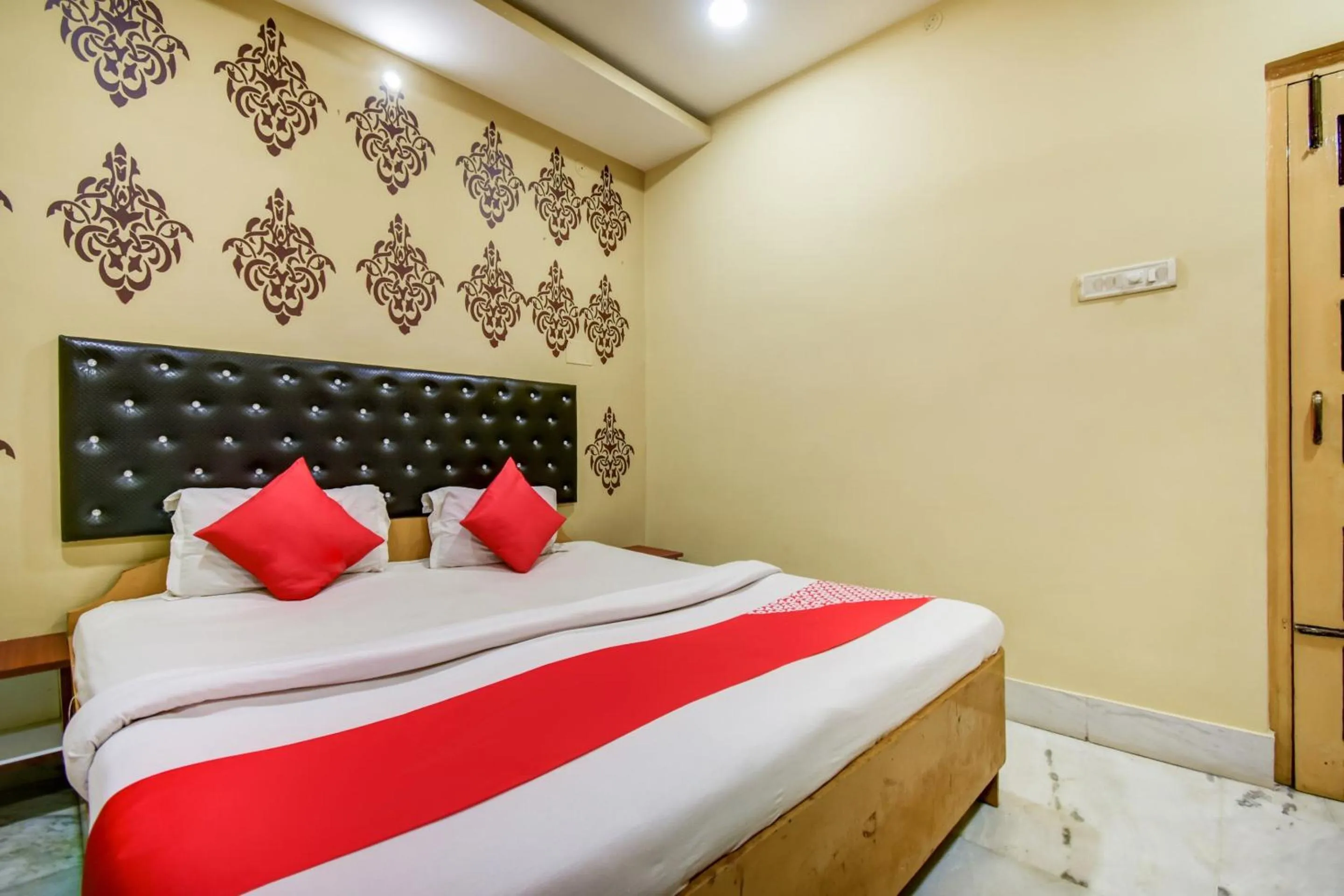 Bedroom, Bed in Super Hotel O Priyal Amrit Sagar