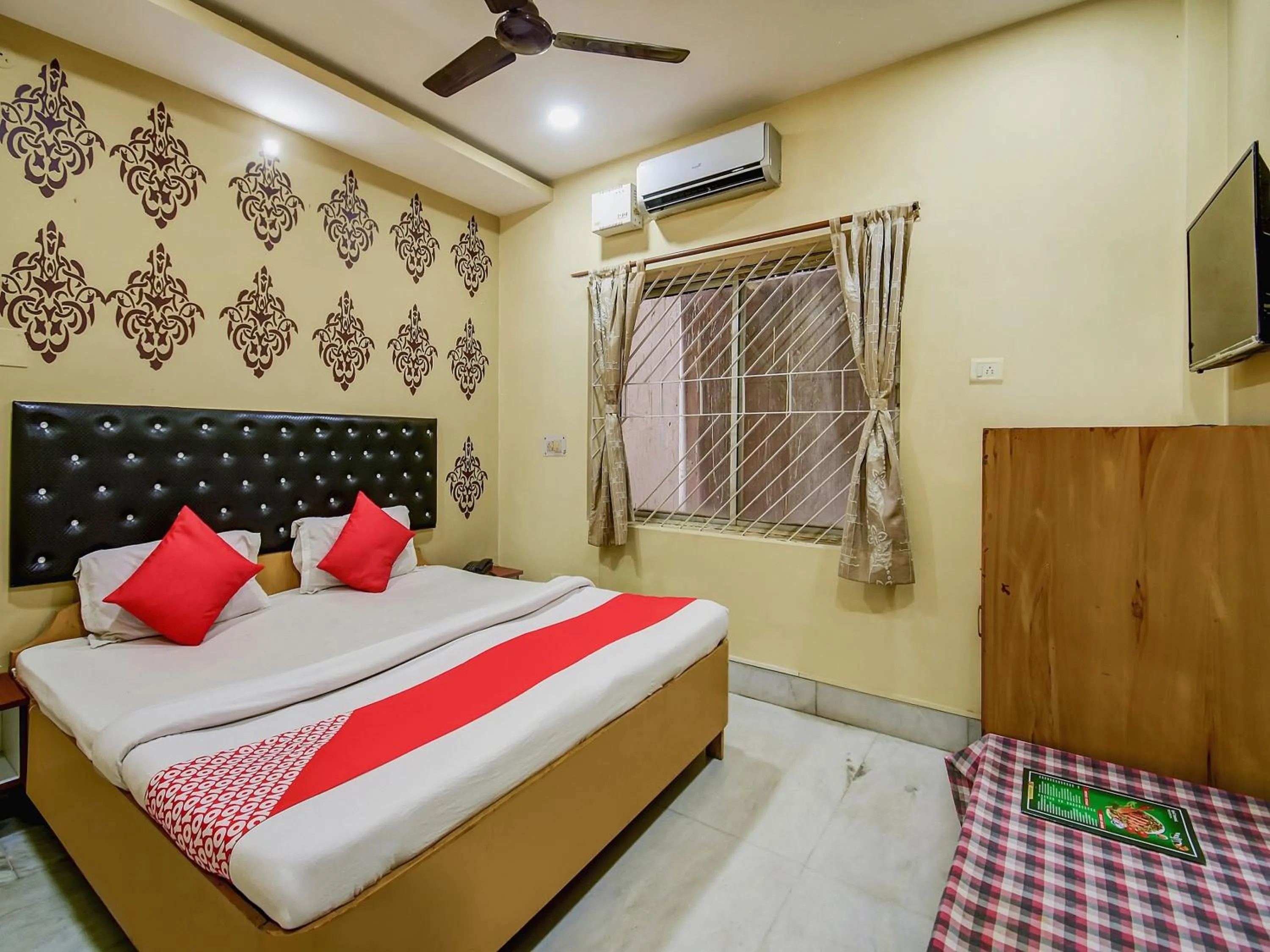 Bedroom, Bed in Super Hotel O Priyal Amrit Sagar