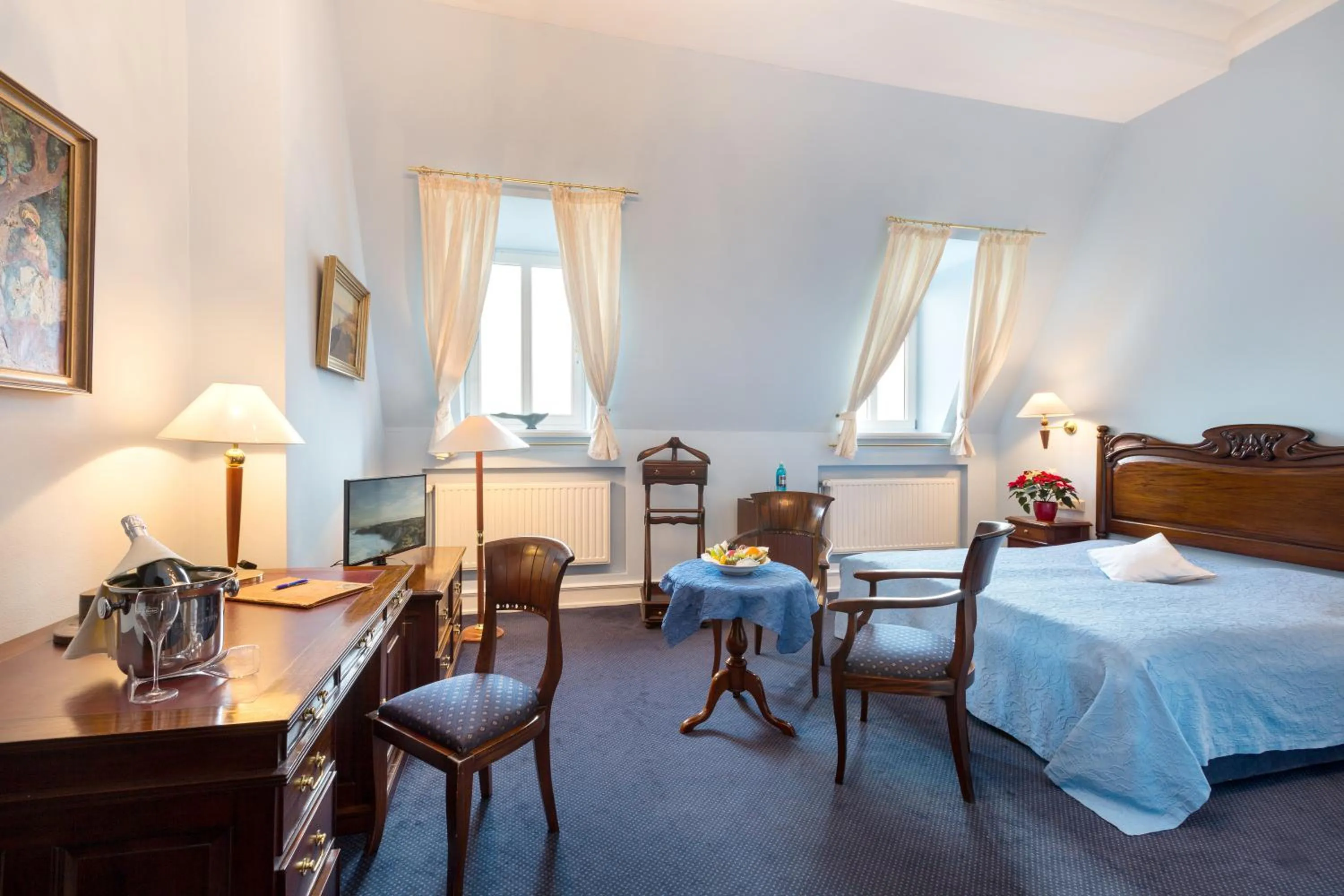 Photo of the whole room, Bed in Schlosshotel Ralswiek