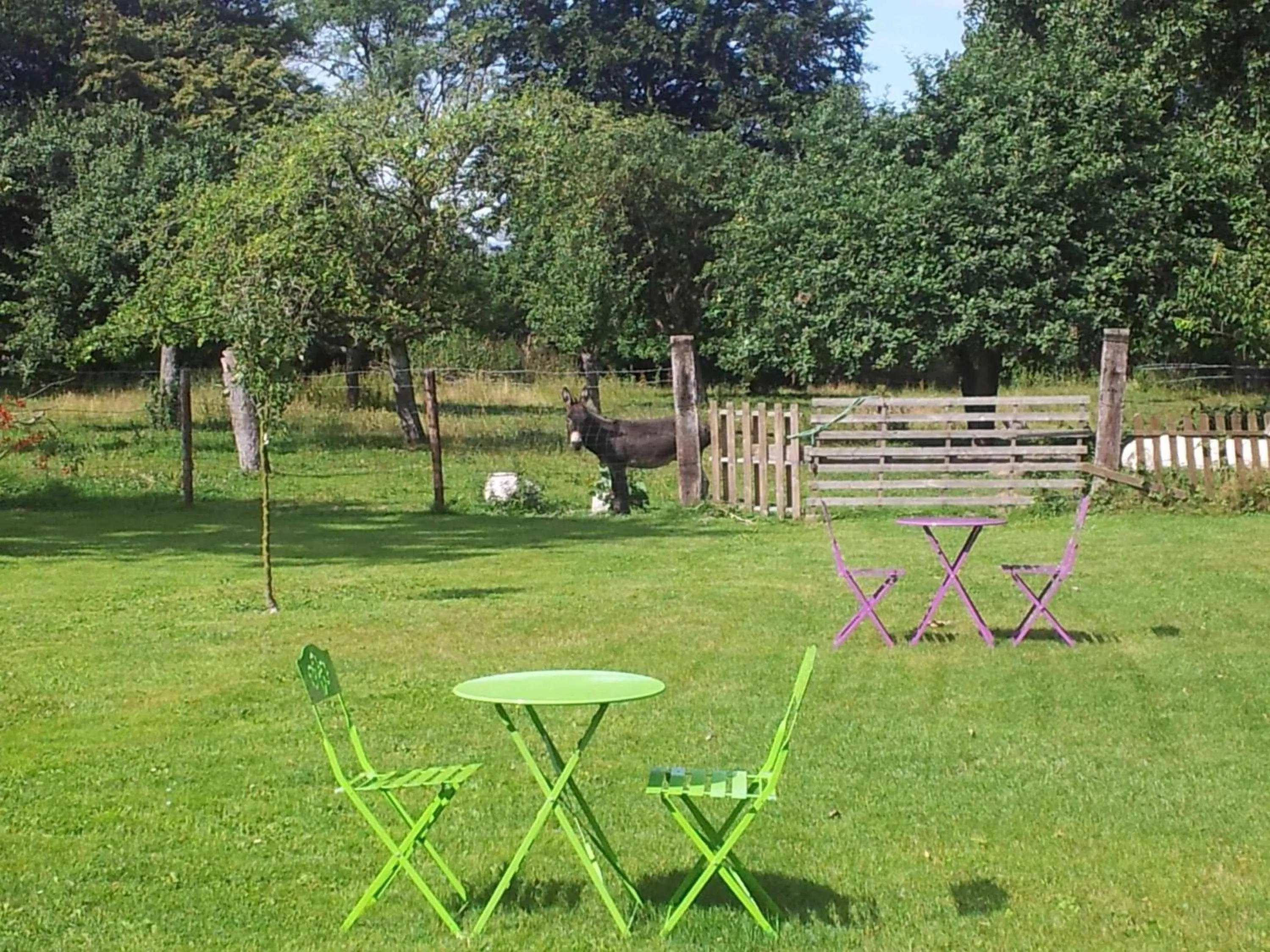Facade/entrance in Les Chambres de Pascaline