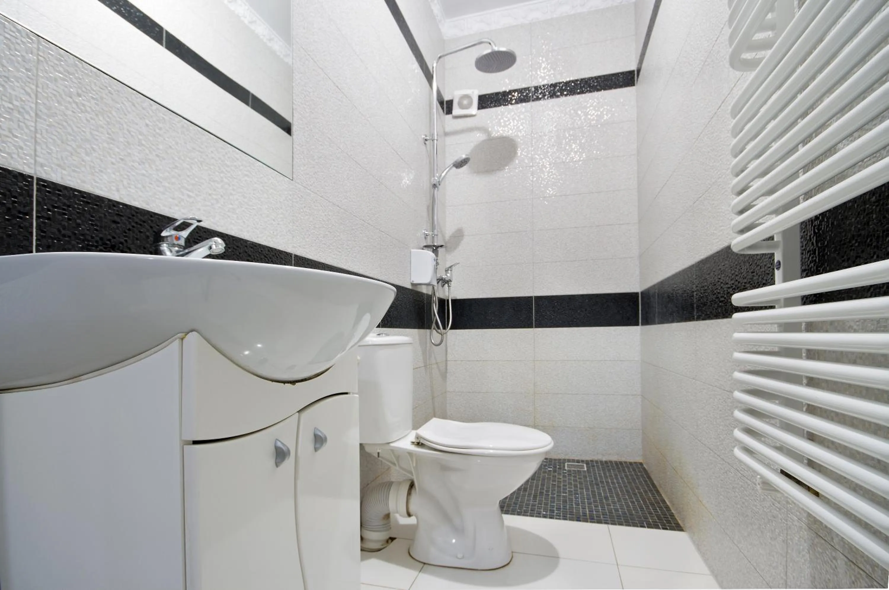 Shower in Dwór Boratyn