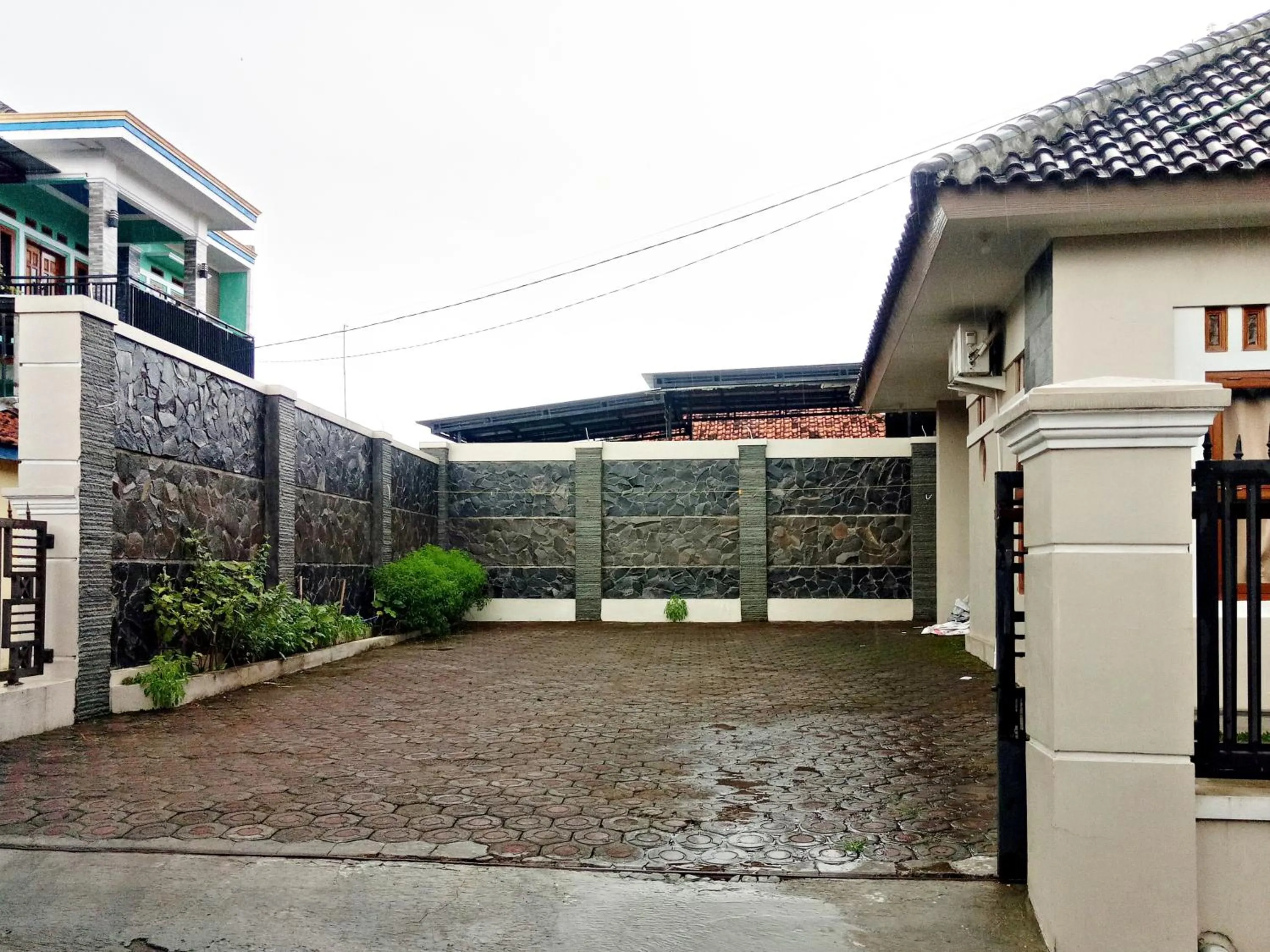 Area and facilities in WISMA ANDALI Syariah near RSUD Cideres