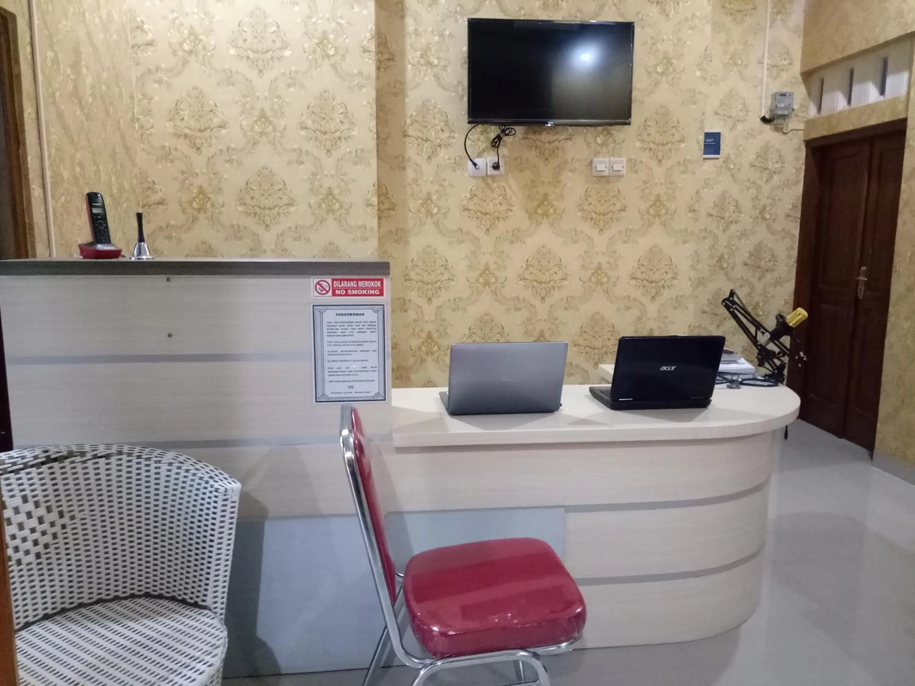 Lobby or reception in WISMA ANDALI Syariah near RSUD Cideres