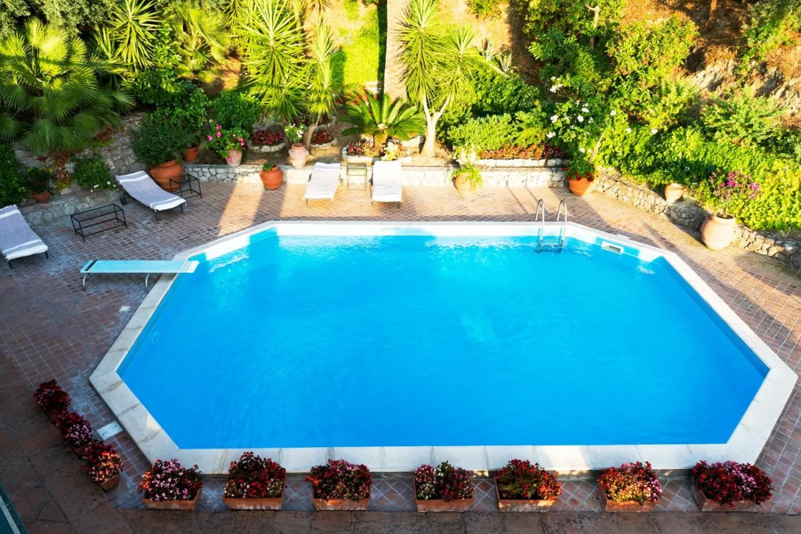 VILLA PISANI PISCINA GIARDINO TERRAZZI PANORAMICI SU CAPRI