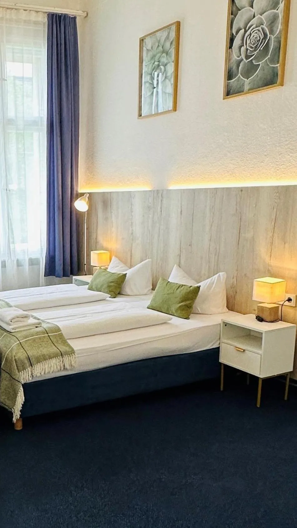 Photo of the whole room, Bed in Hotel Seifert Berlin am Kurfürstendamm