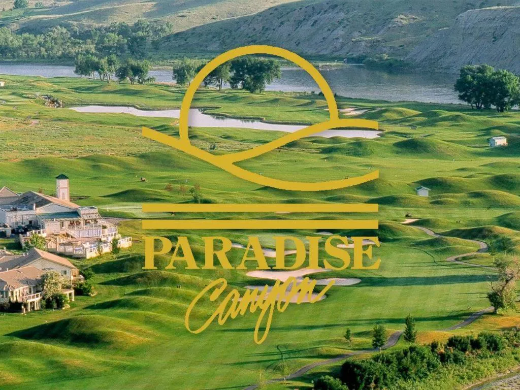 Property building in Paradise Canyon Golf Resort - Luxury Condo U407
