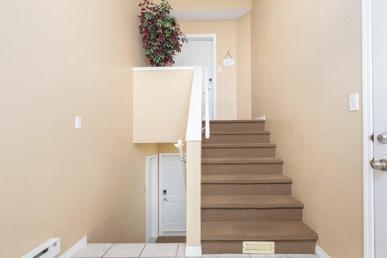 Property building in Paradise Canyon Golf Resort - Luxury Condo U409