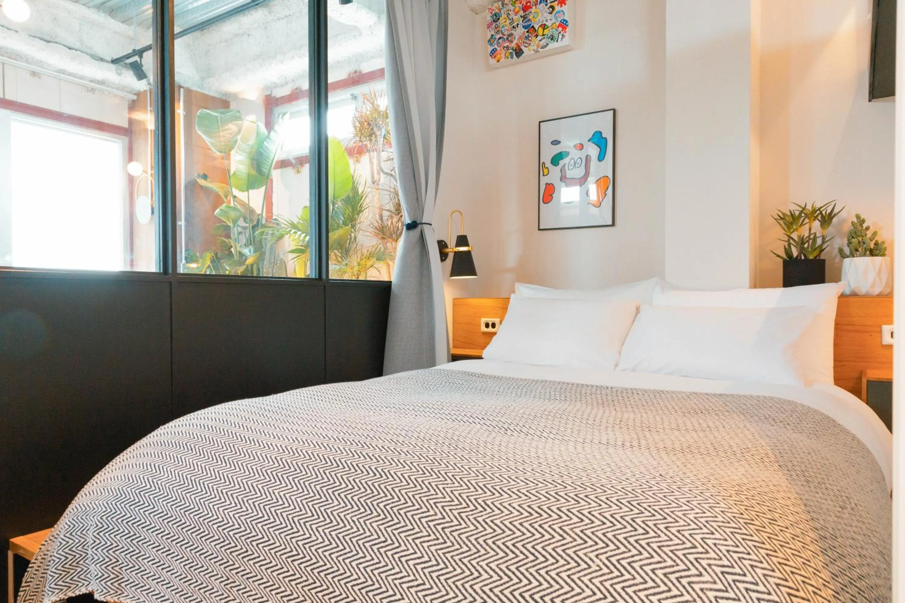 Bed in illi Esu Nakano