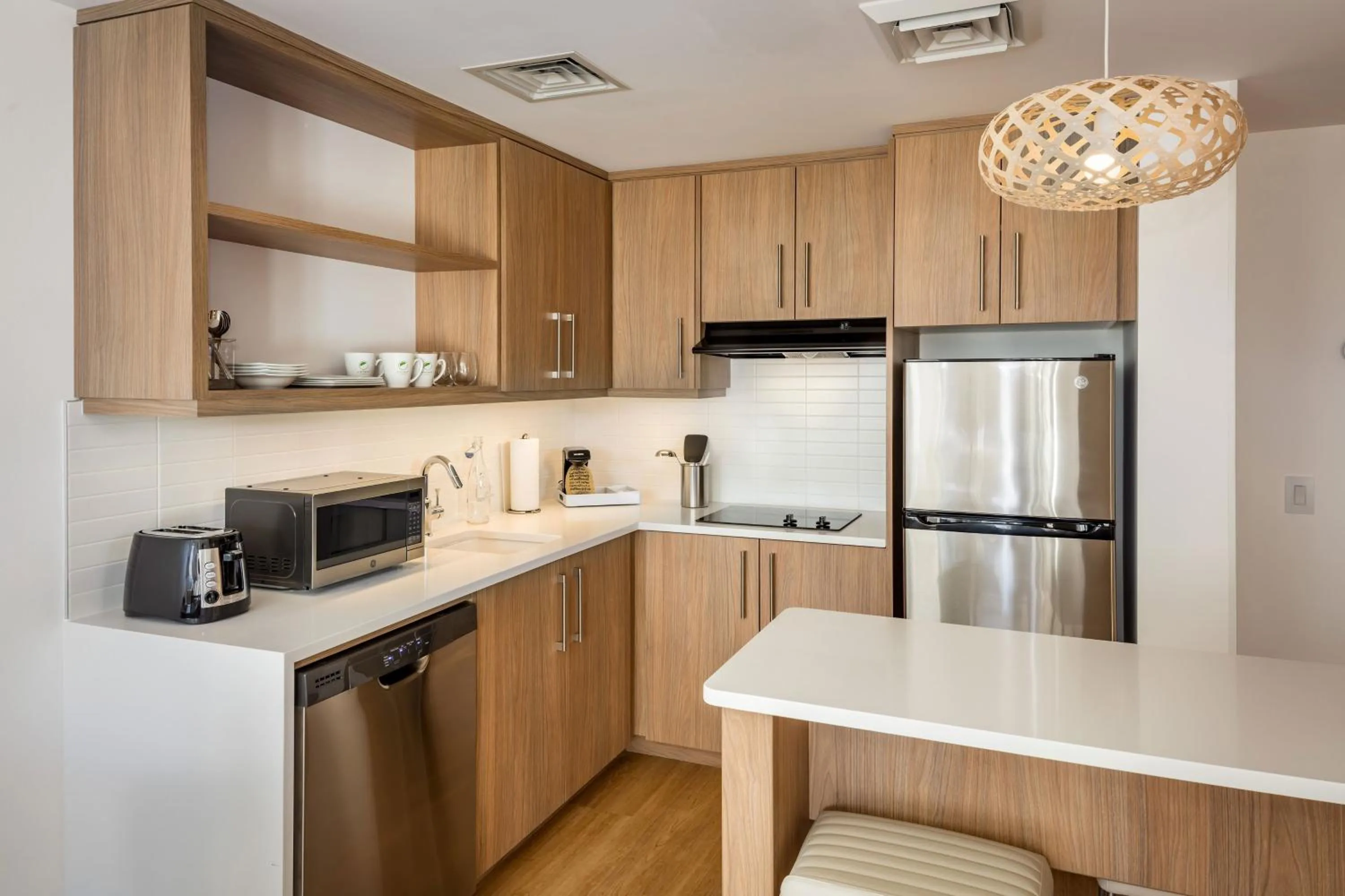 Kitchen or kitchenette in Element Bend