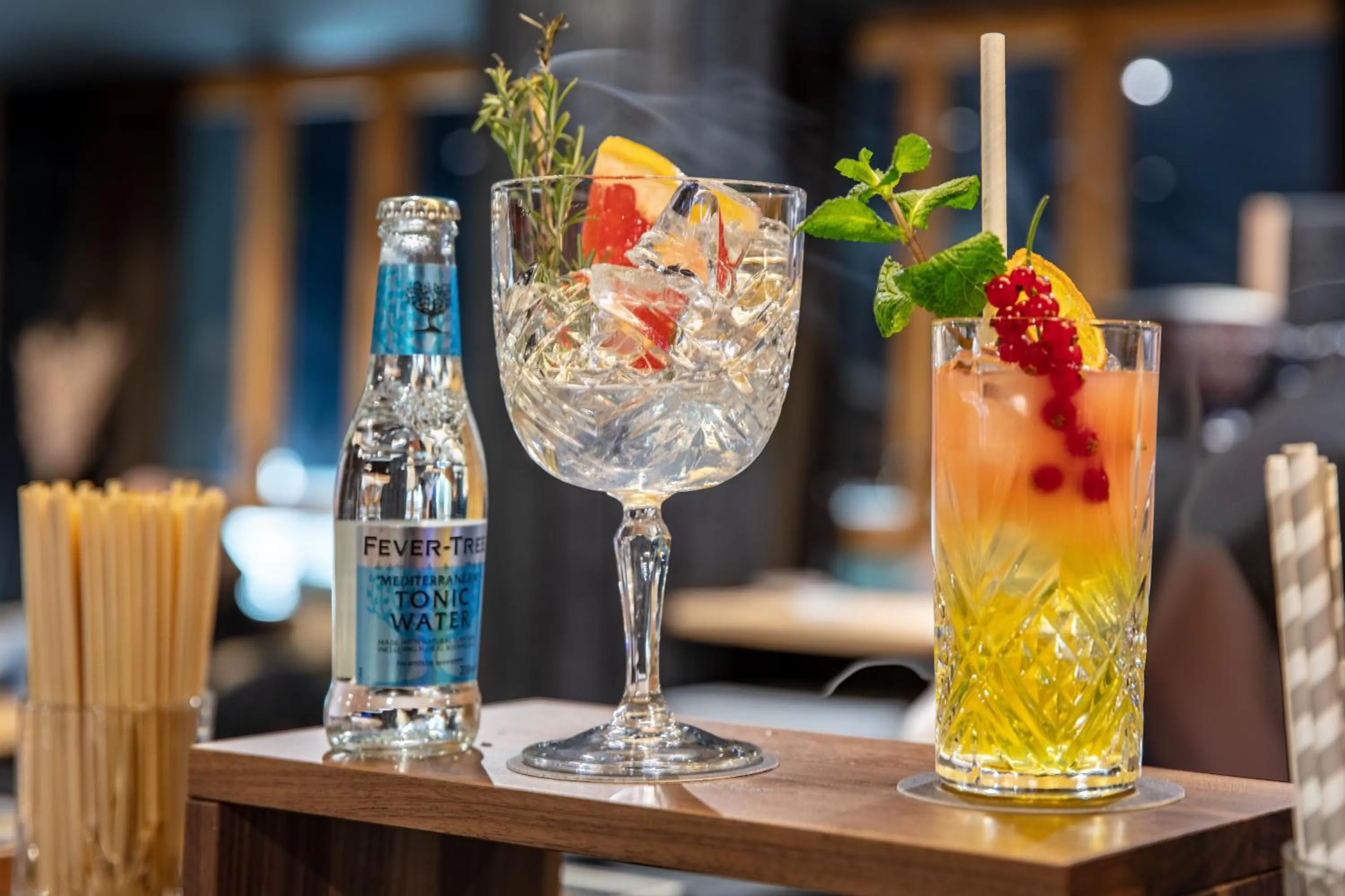 Lounge or bar in Hôtel Le Diamond Rock