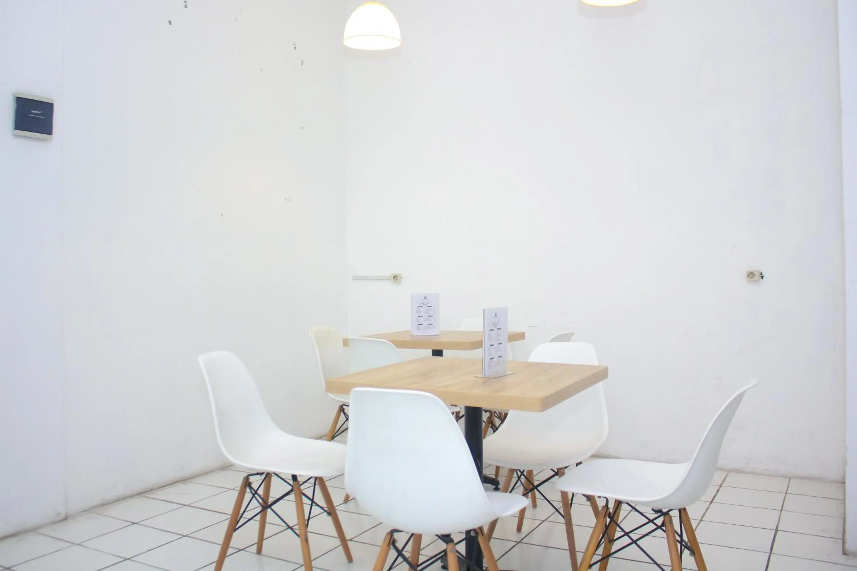 Seating area in Urban Hotel Serpong