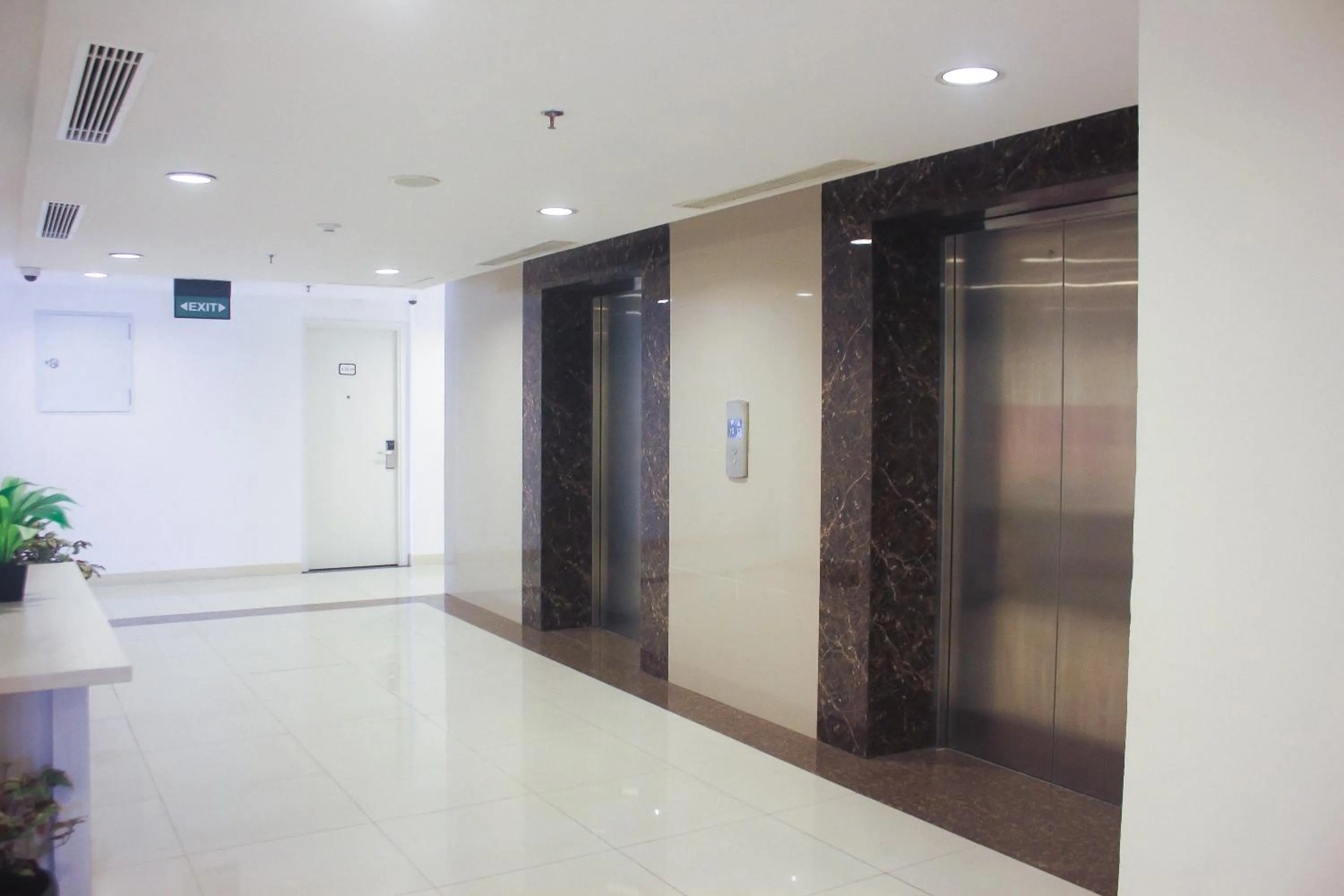 elevator in Urban Hotel Serpong