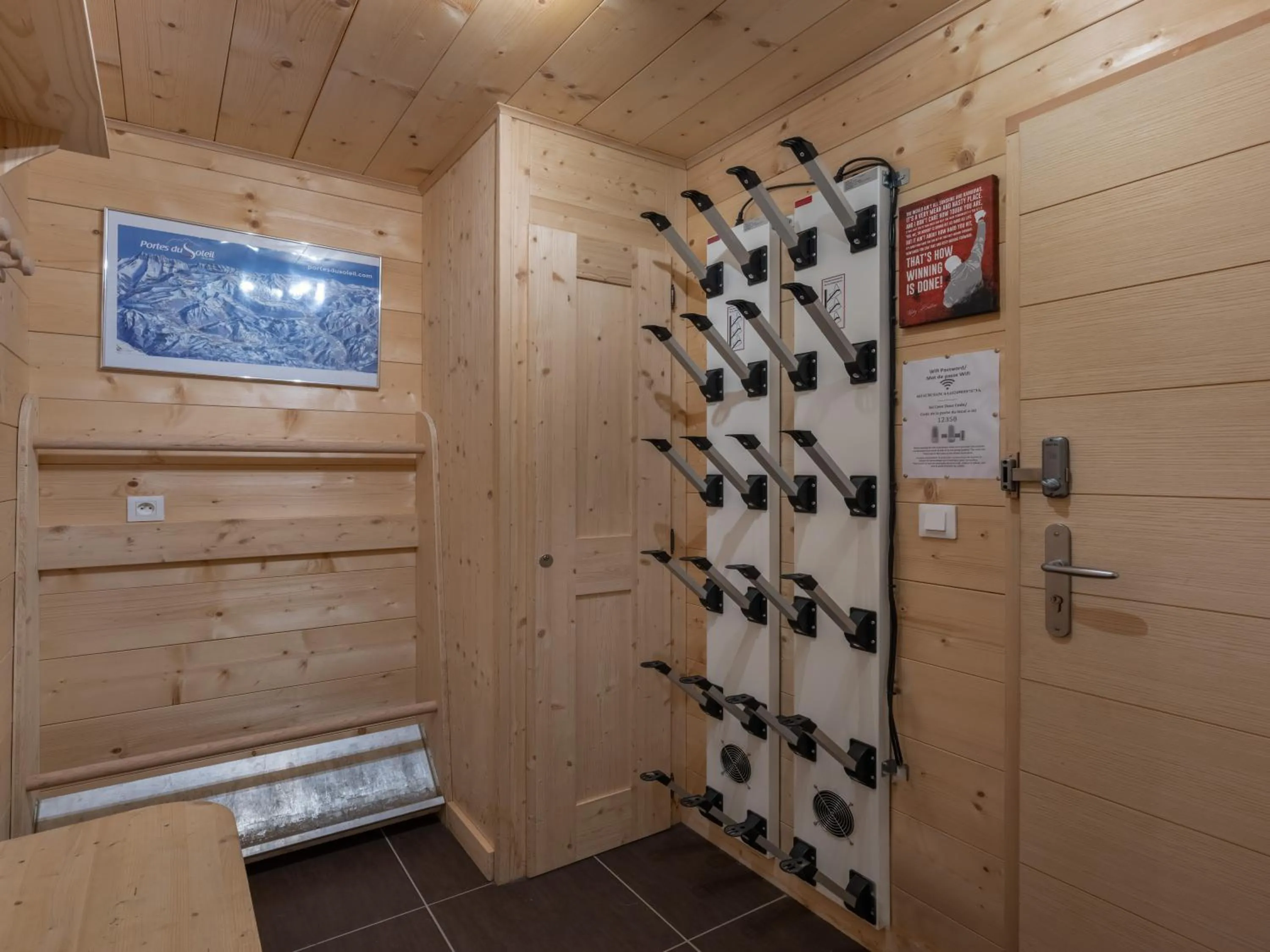 Etringa 8 - Chalet Mitoyen - BO Immobilier- remises sur les forfaits de skis Châtel ou Portes du soleil