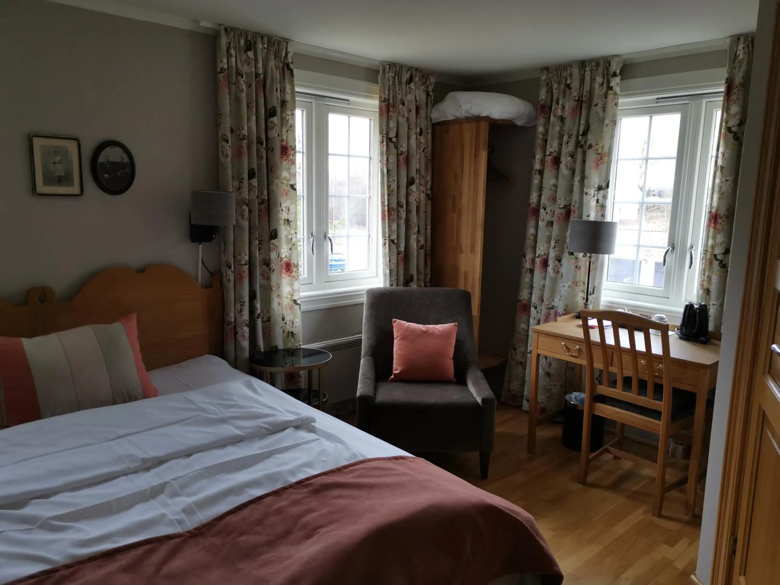 Bed in Sanner Hotell