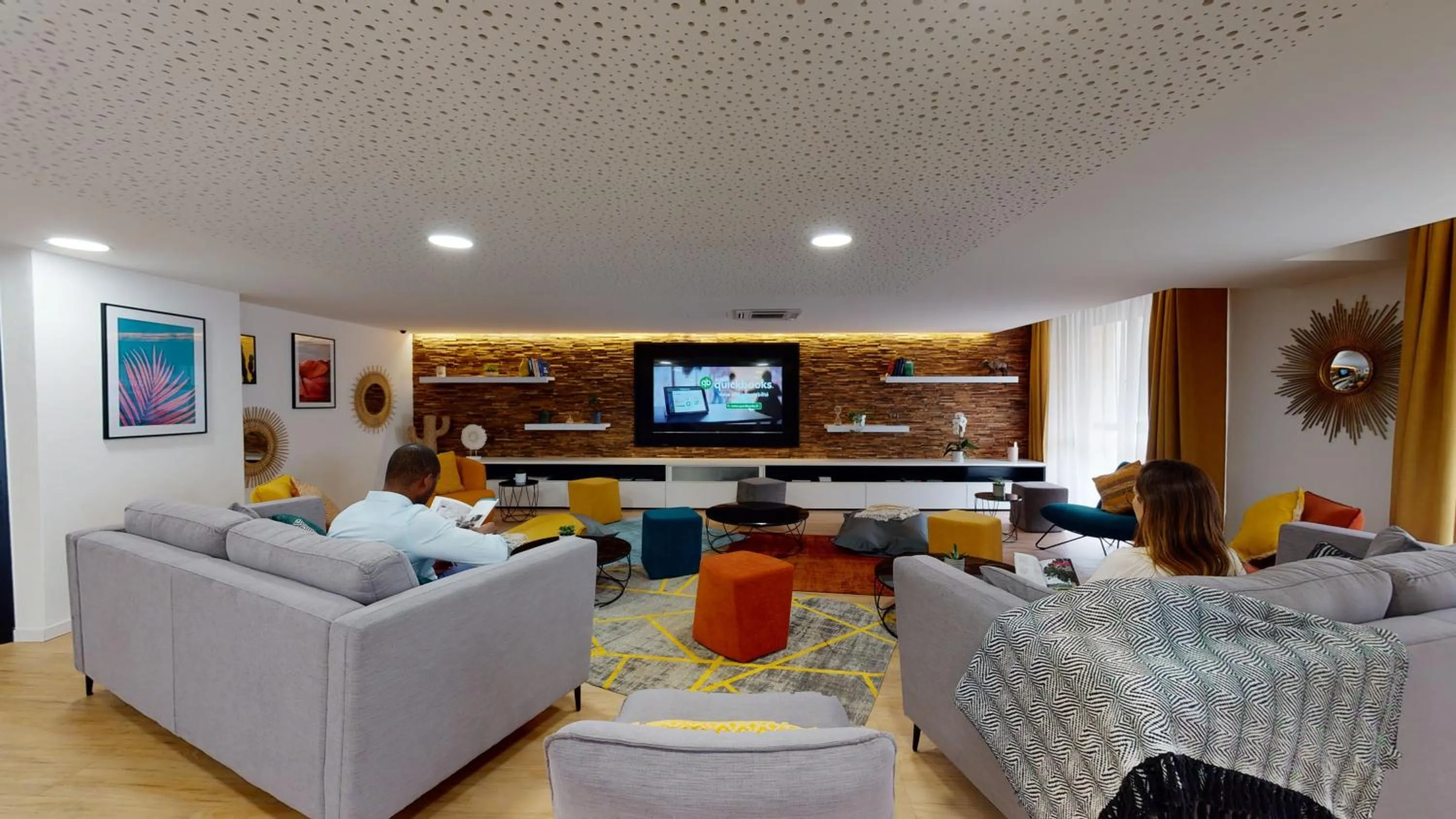 Property building in Sweetly Bordeaux Saint-Augustin