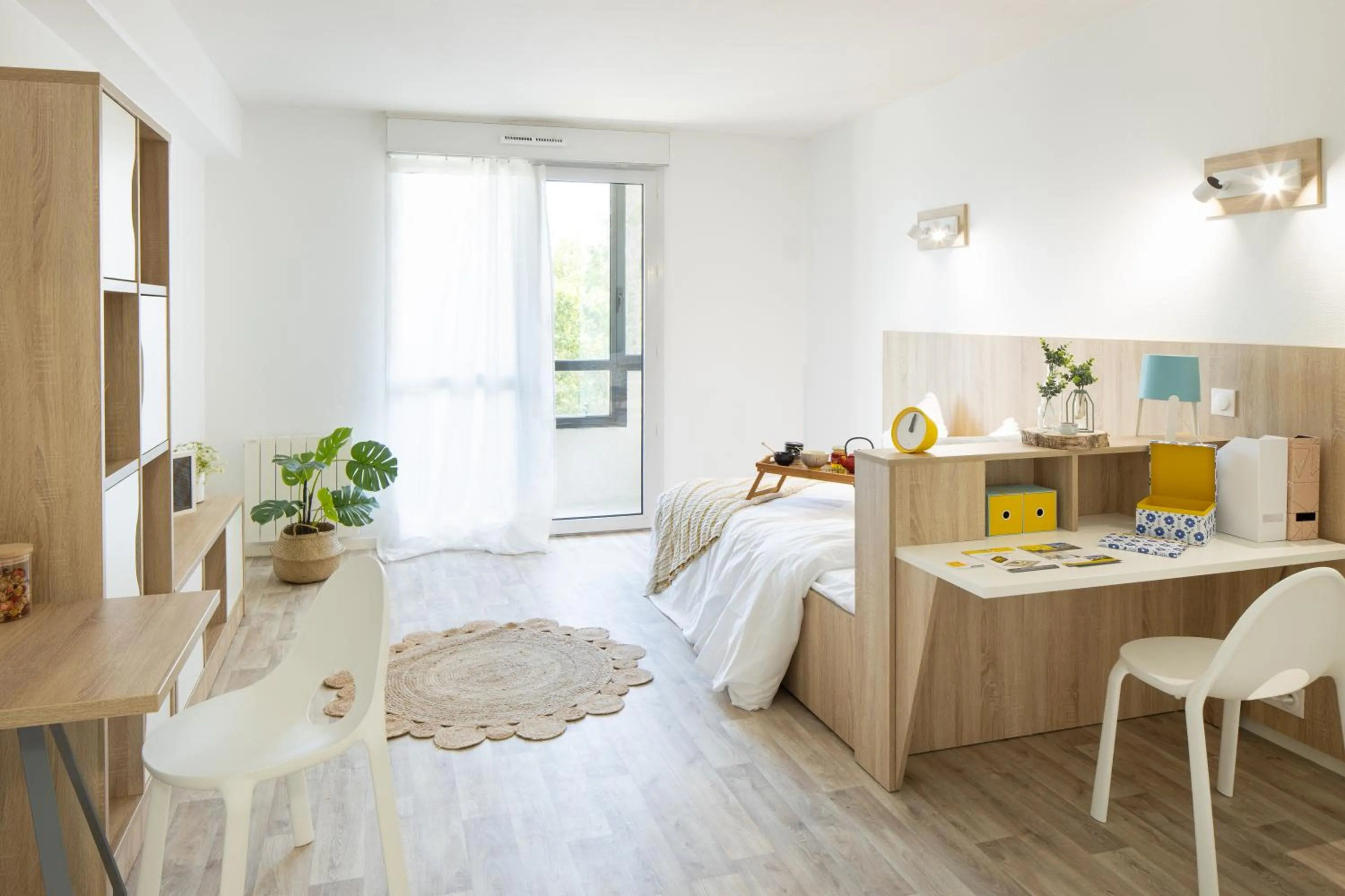 Bedroom in Sweetly Bordeaux Saint-Augustin