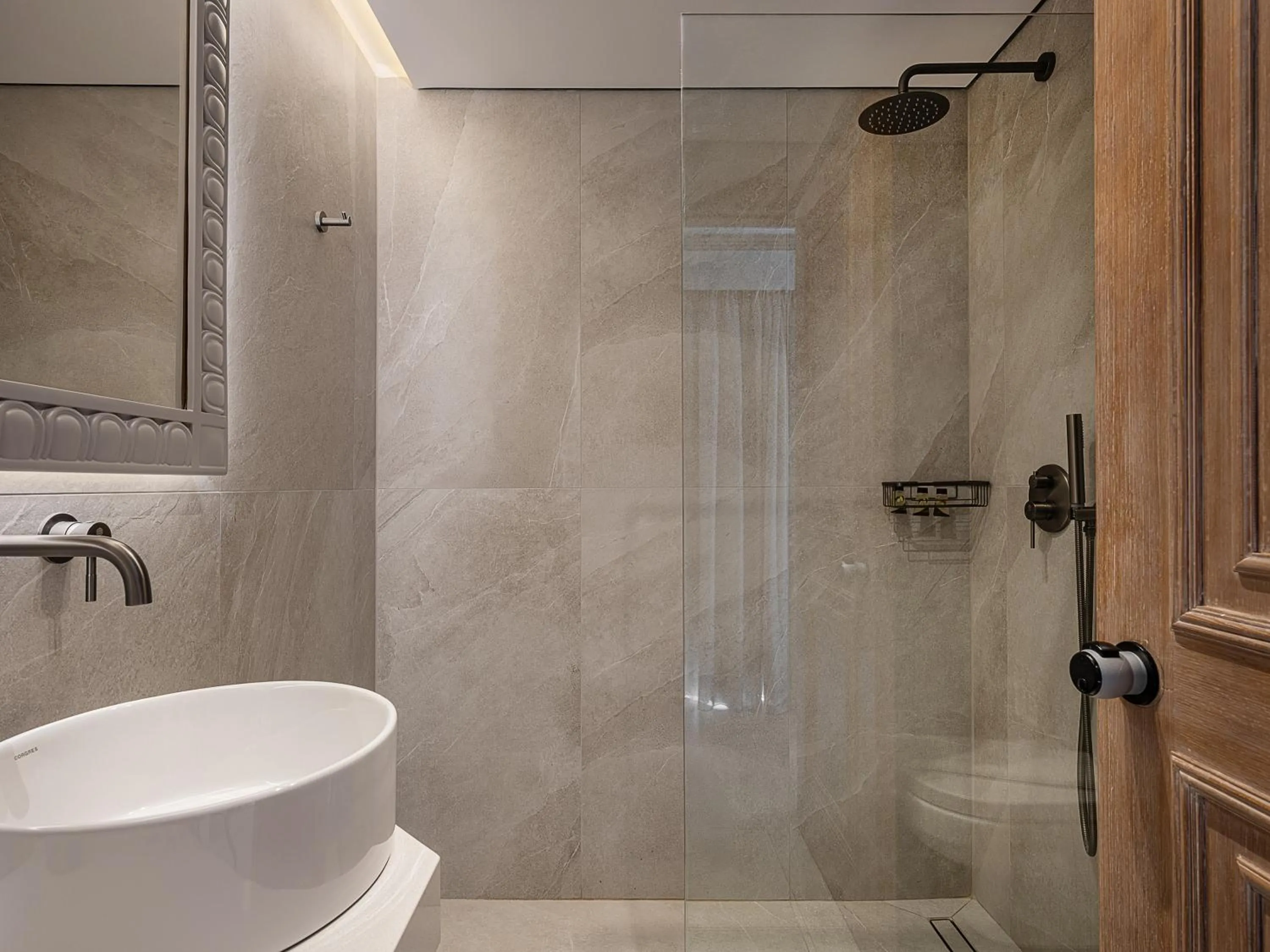 Shower in Okeanis Golden Resort