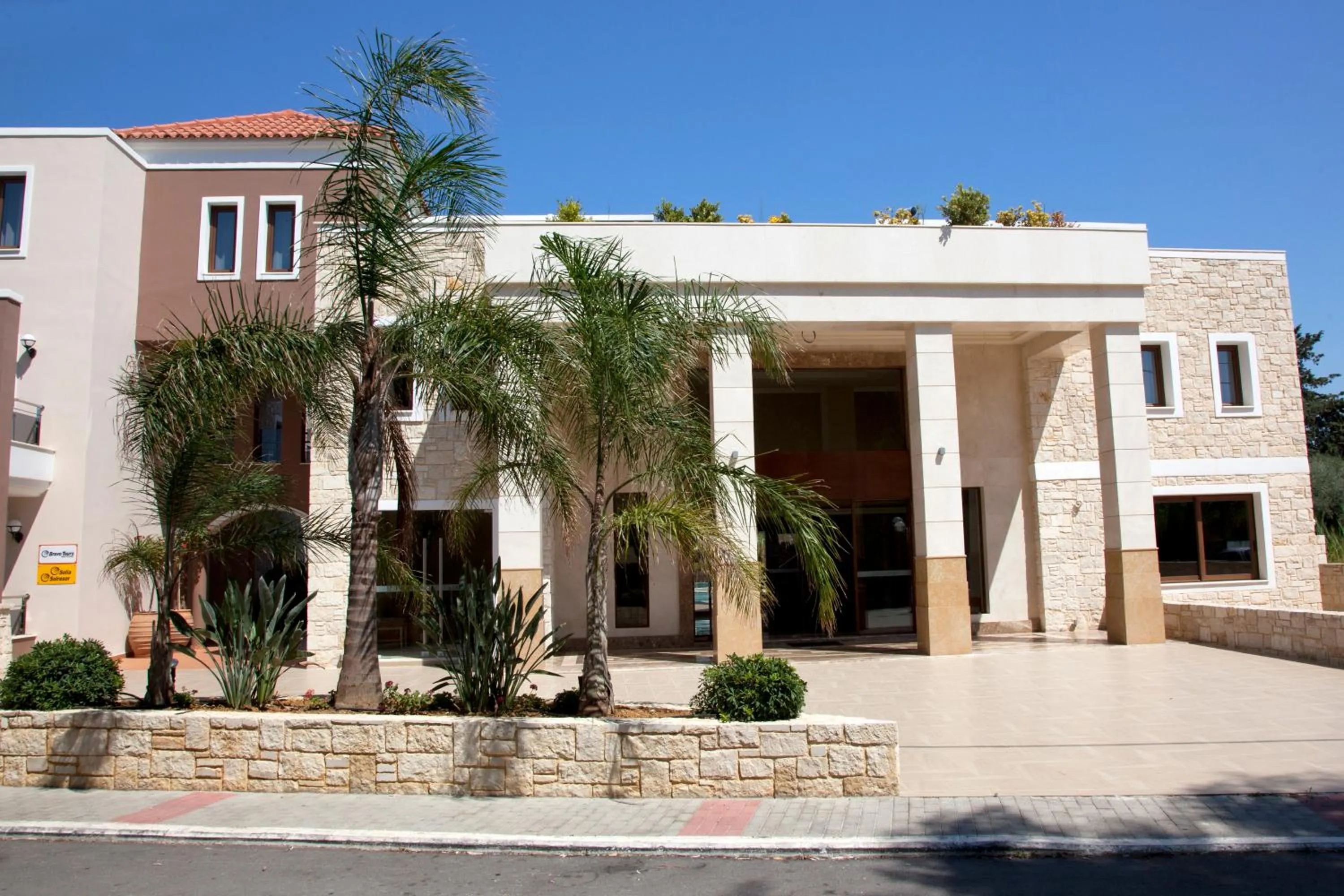 Property building in Okeanis Golden Resort