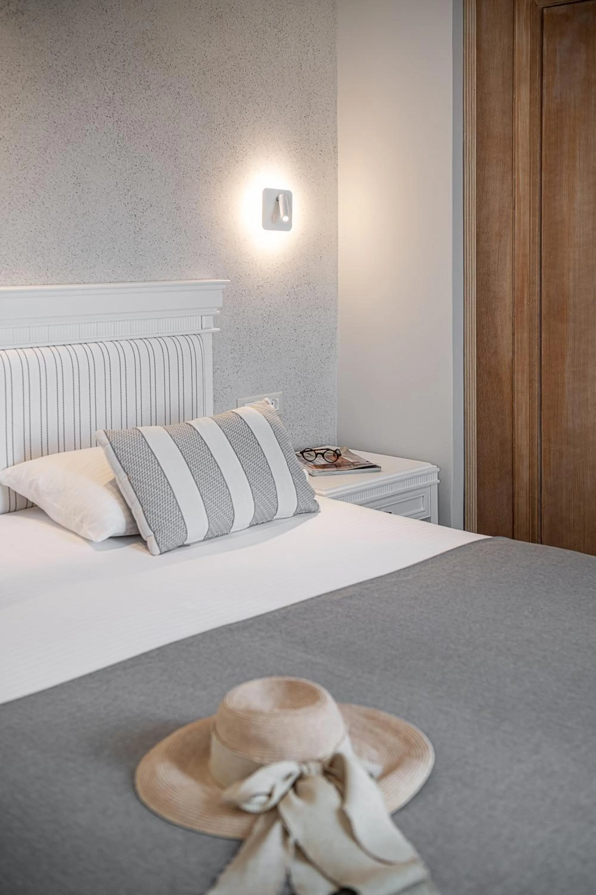 Bed in Okeanis Golden Resort