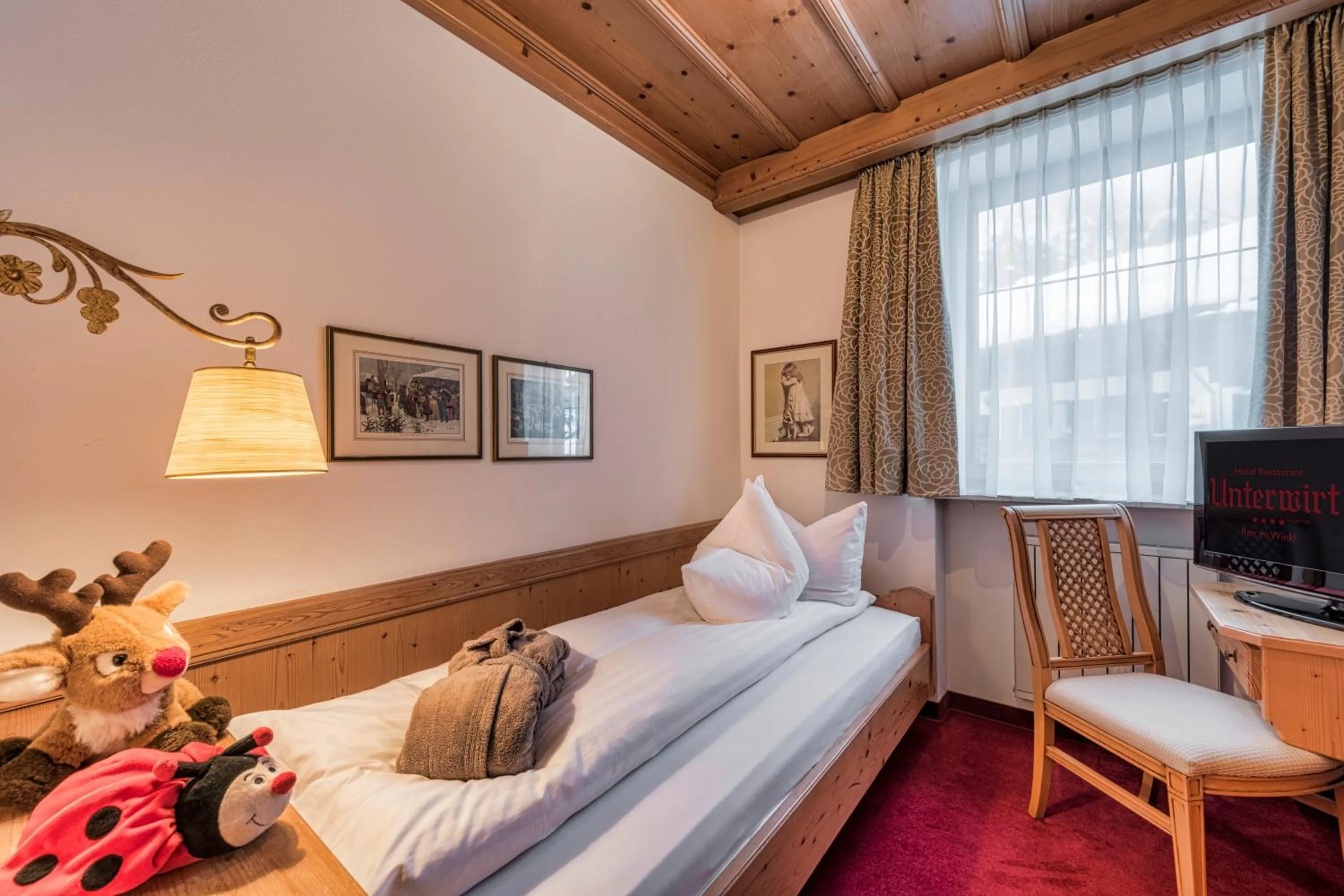 Bedroom, Bed in Hotel Unterwirt