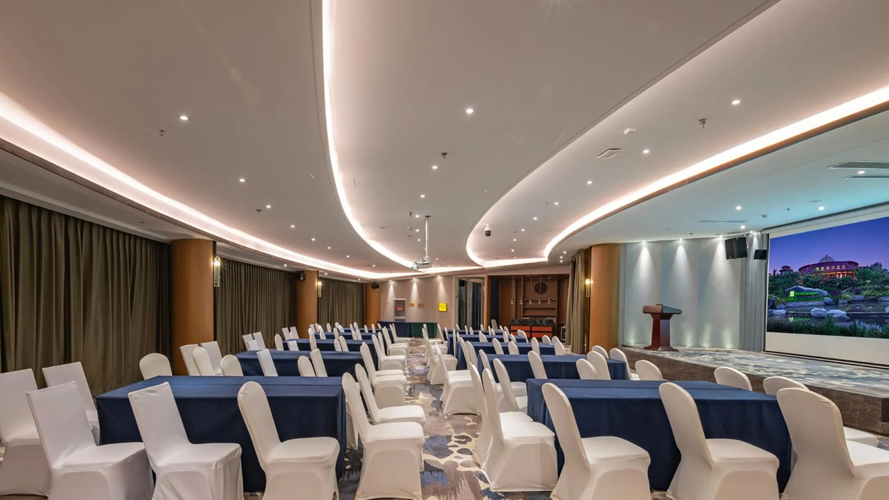 Banquet/Function facilities in Holiday Inn Dalian Hot Spring by IHG