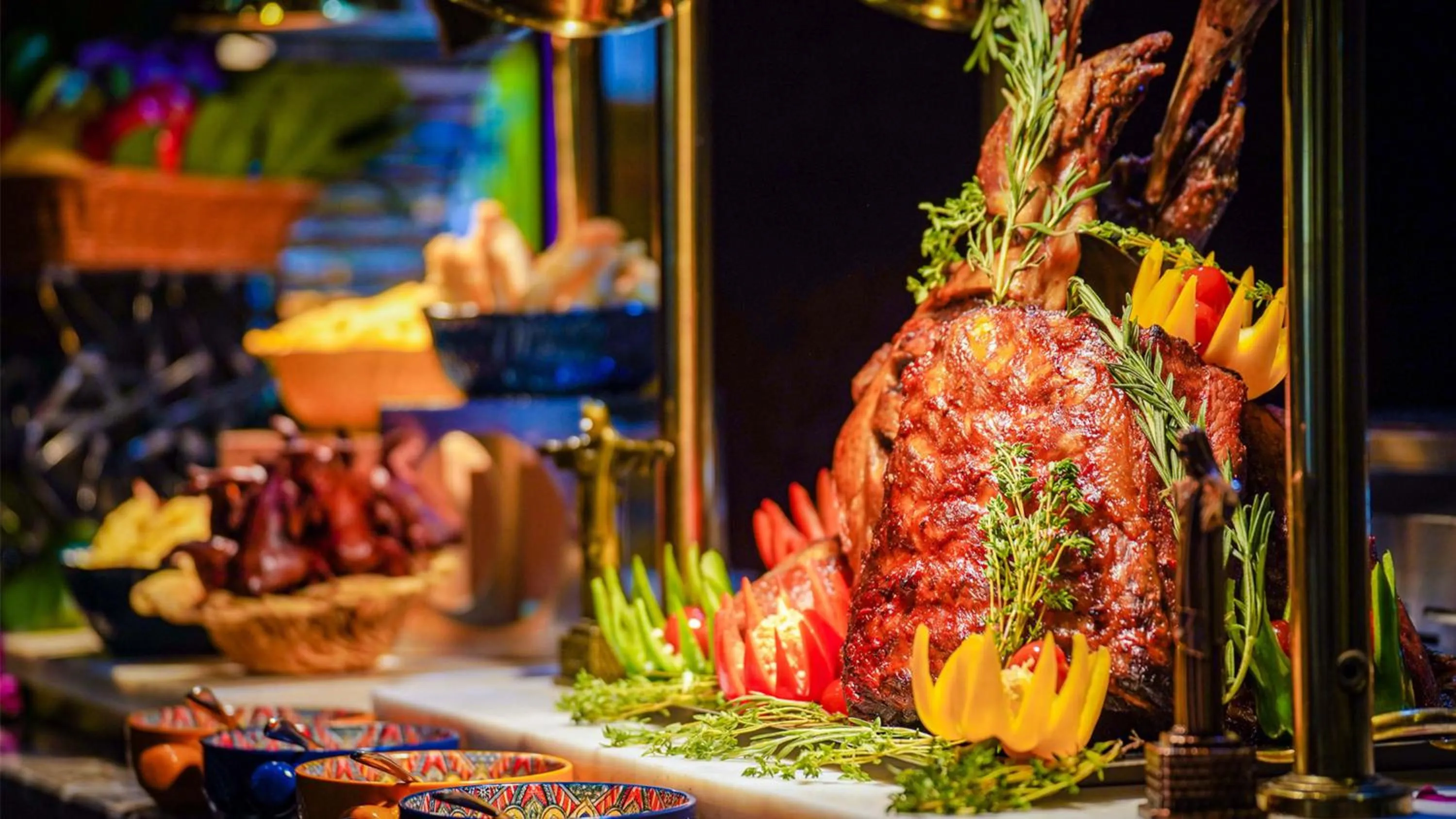 Restaurant/places to eat in Holiday Inn Dalian Hot Spring by IHG