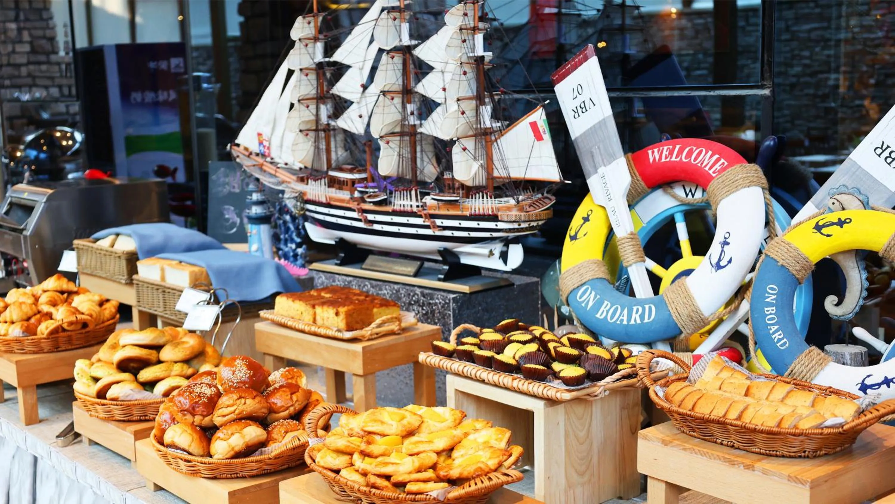 Breakfast in Holiday Inn Dalian Hot Spring by IHG