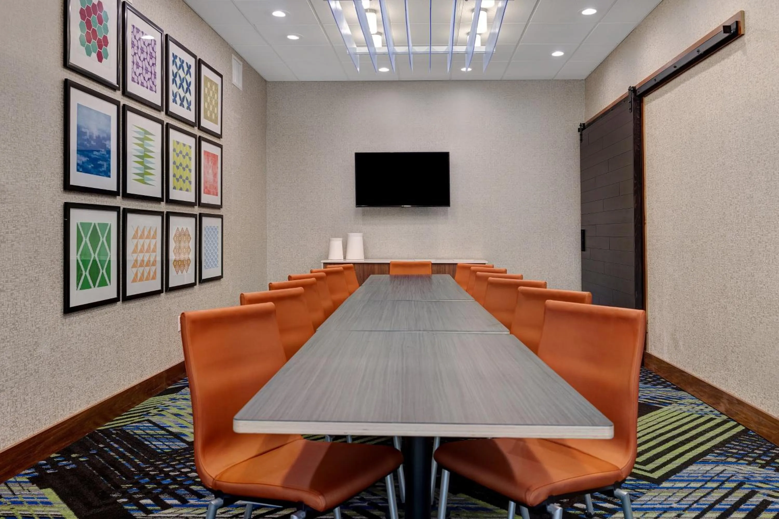 Meeting/conference room in Holiday Inn Express & Suites - Grand Rapids South - Wyoming by IHG