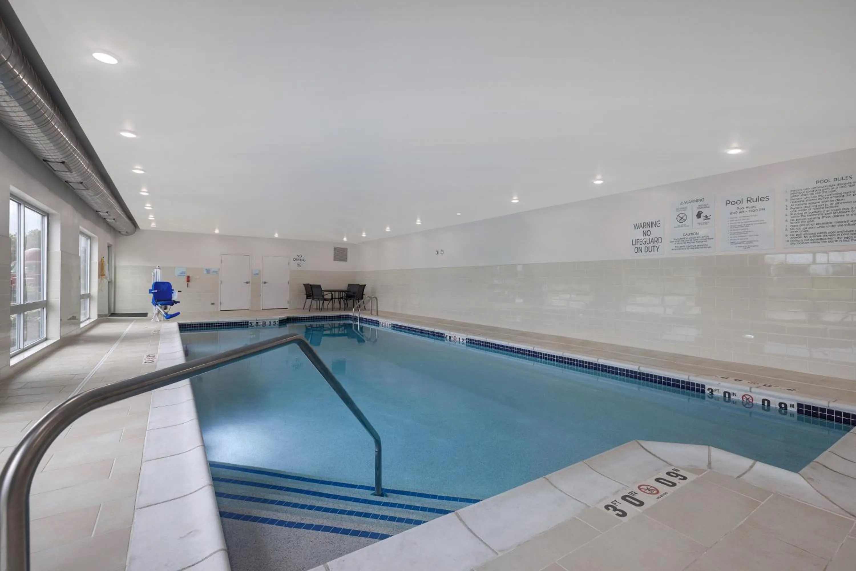 Swimming pool in Holiday Inn Express & Suites - Grand Rapids South - Wyoming by IHG