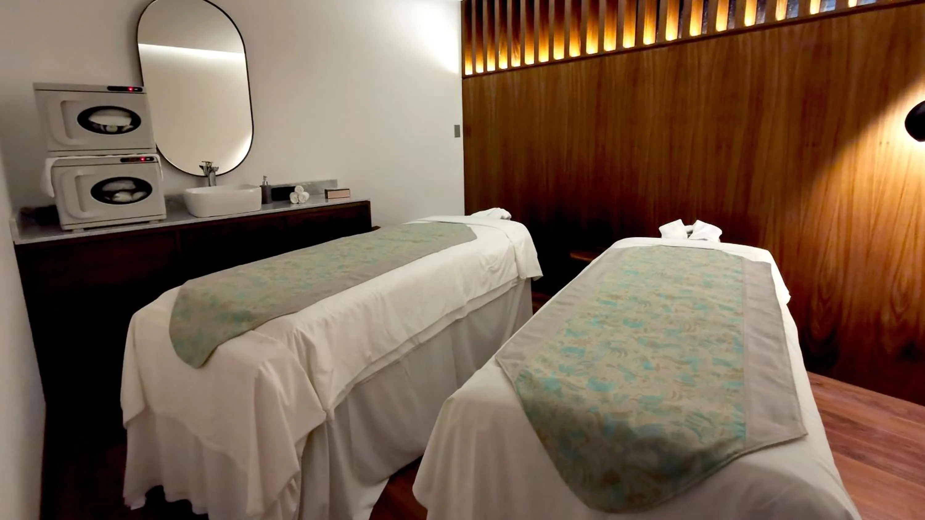 Spa and wellness centre/facilities, Bed in Holiday Inn & Suites - Puerto Vallarta Marina & Golf by IHG