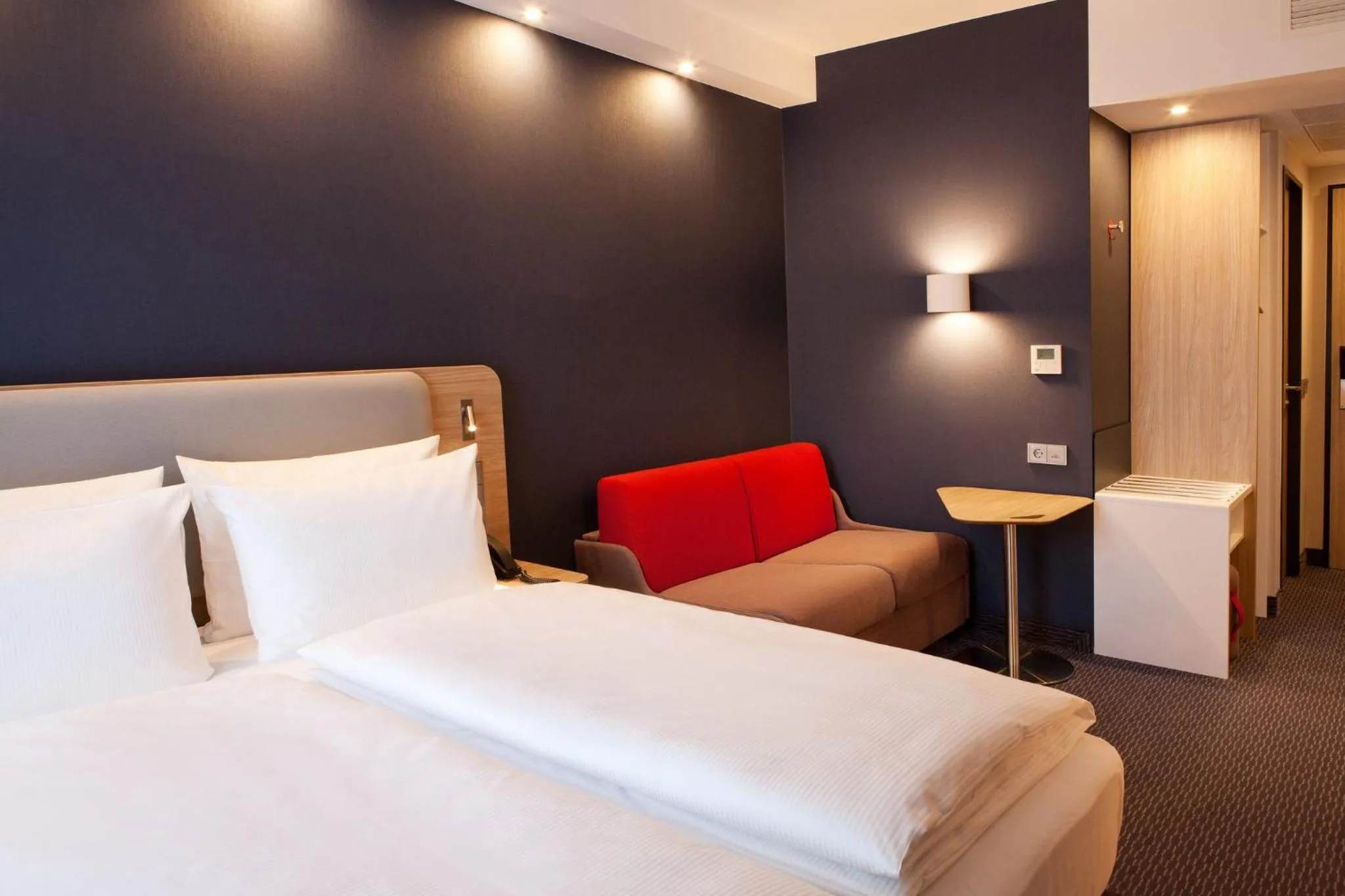 Photo of the whole room, Bed in Holiday Inn Express - Göppingen by IHG