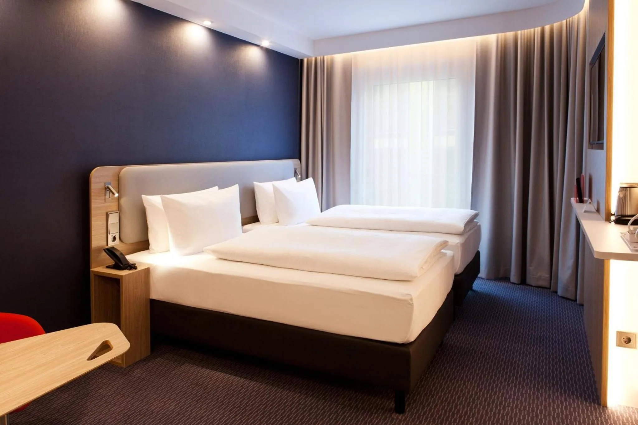 Photo of the whole room, Bed in Holiday Inn Express - Göppingen by IHG