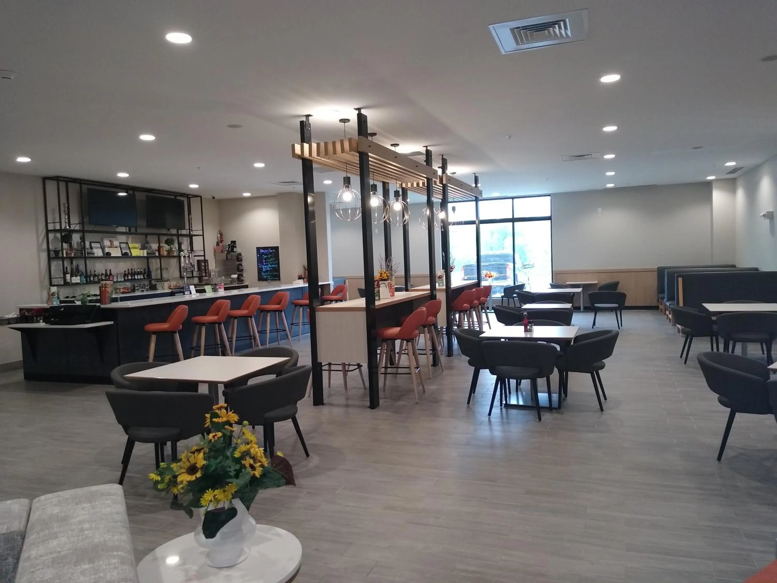 Restaurant/places to eat in Holiday Inn - Kansas City - Northeast by IHG