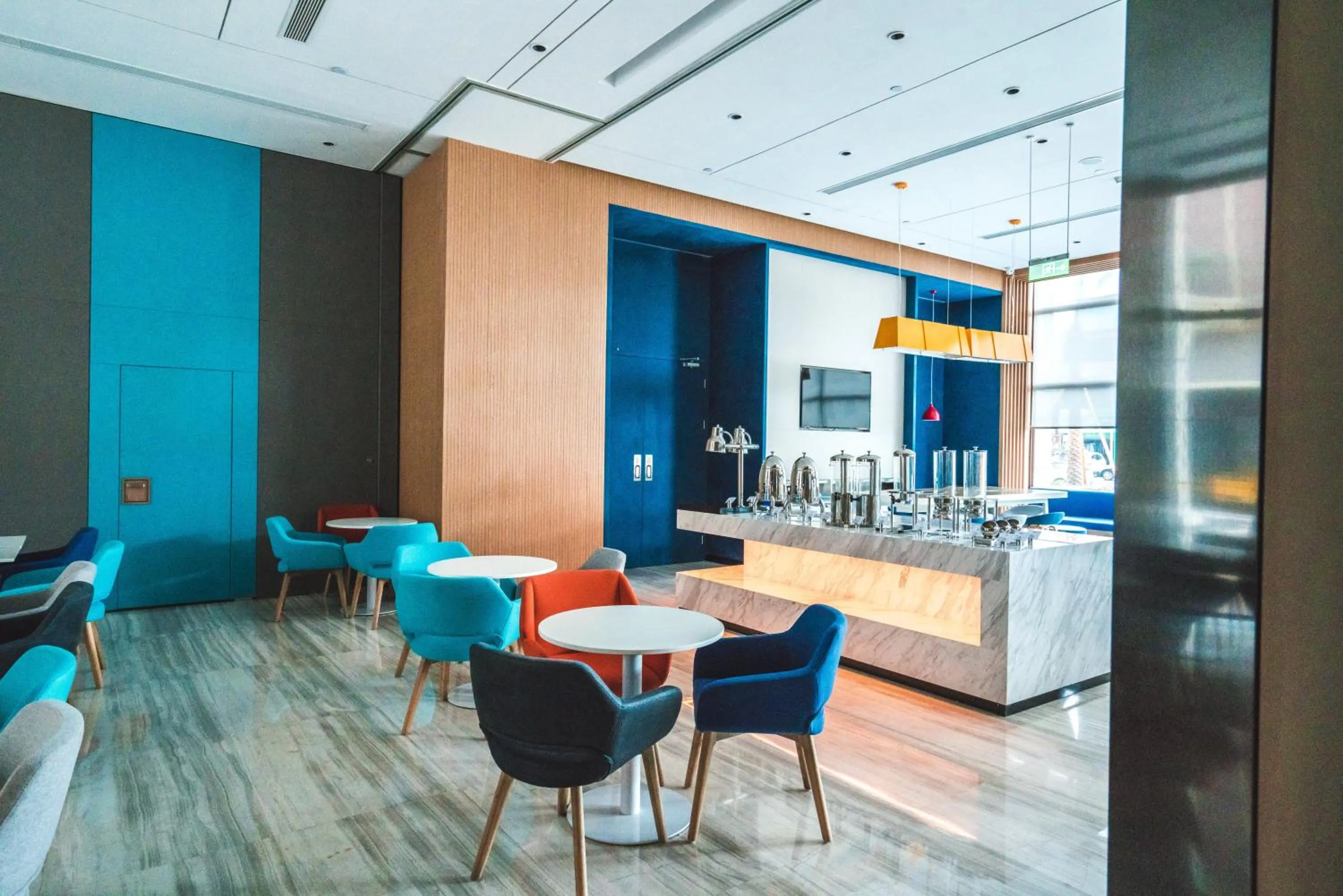 Restaurant/places to eat in Holiday Inn Express Pengzhou Downtown by IHG